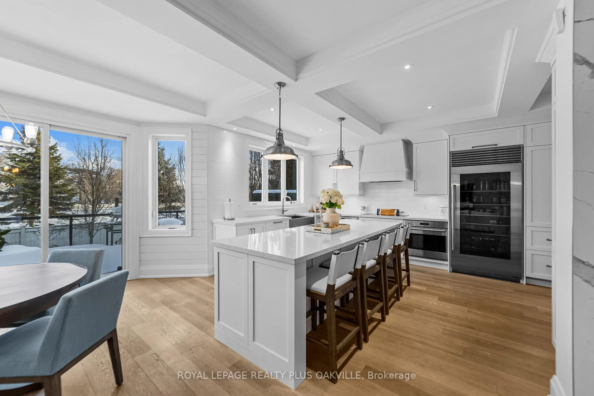 Photo 10 of 77 Spring Azure Crescent, Oakville, Bronte — HOMEH
