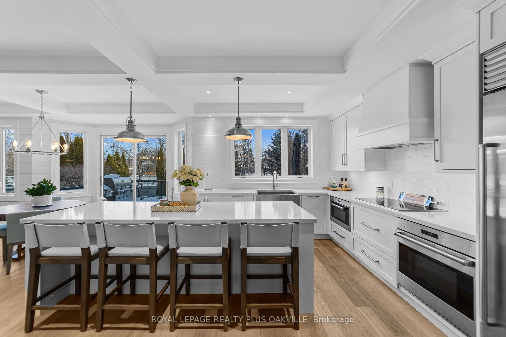 Photo 12 of 77 Spring Azure Crescent, Oakville, Bronte — HOMEH