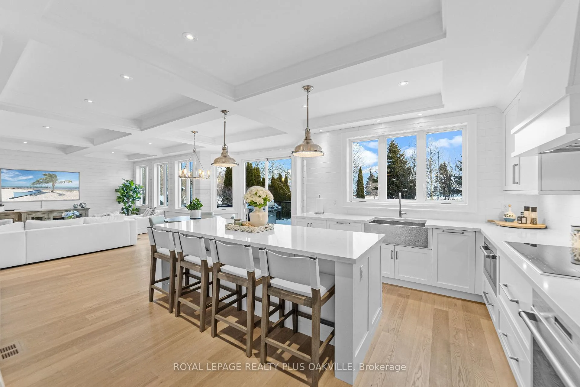 Photo 13 of 77 Spring Azure Crescent, Oakville, Bronte — HOMEH