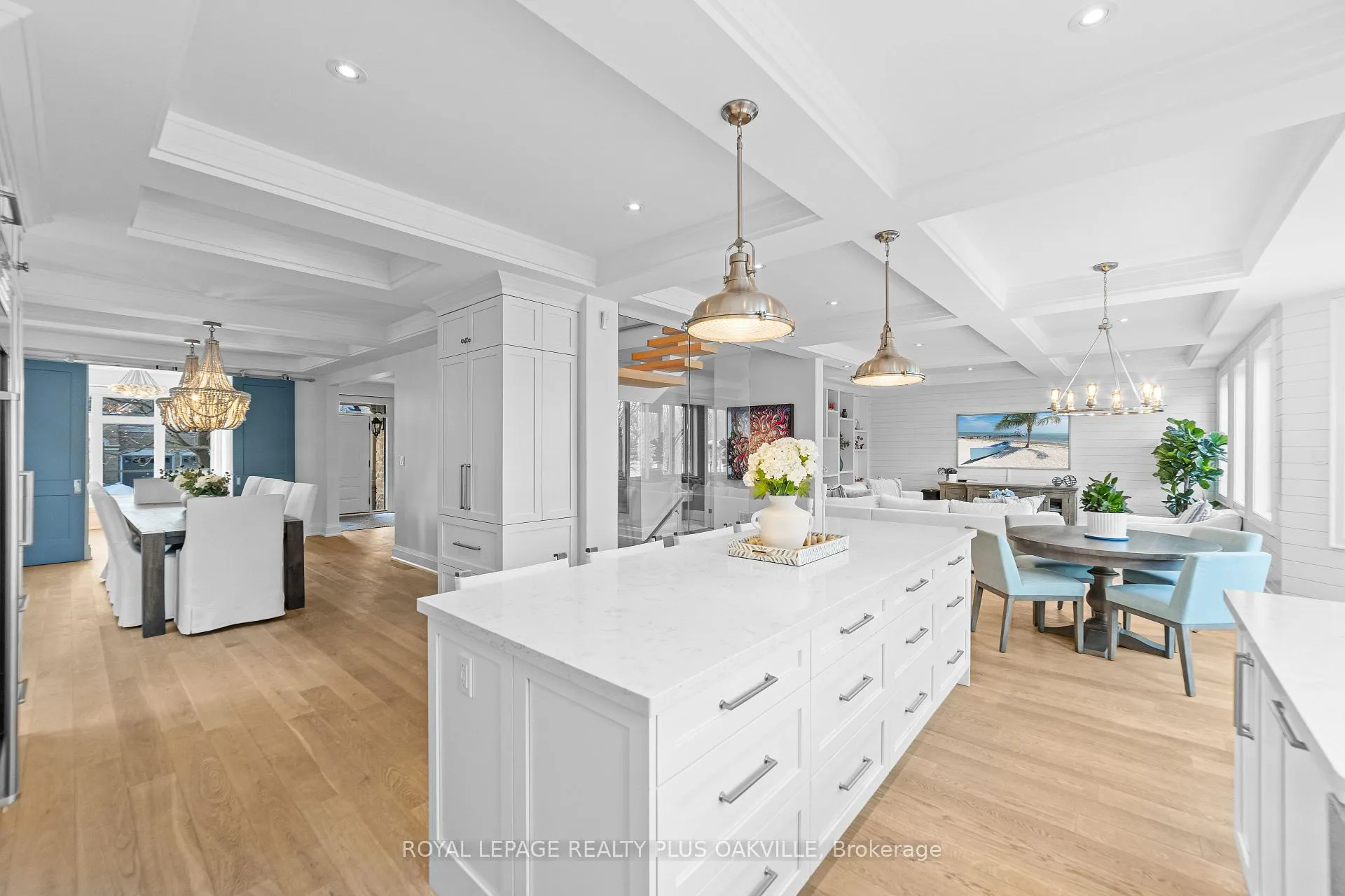 Photo 14 of 77 Spring Azure Crescent, Oakville, Bronte — HOMEH