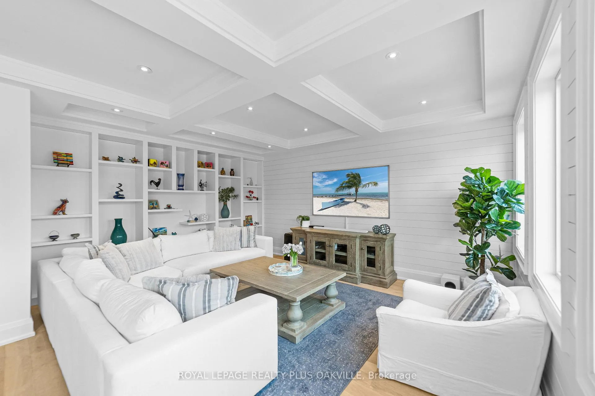 Photo 17 of 77 Spring Azure Crescent, Oakville, Bronte — HOMEH
