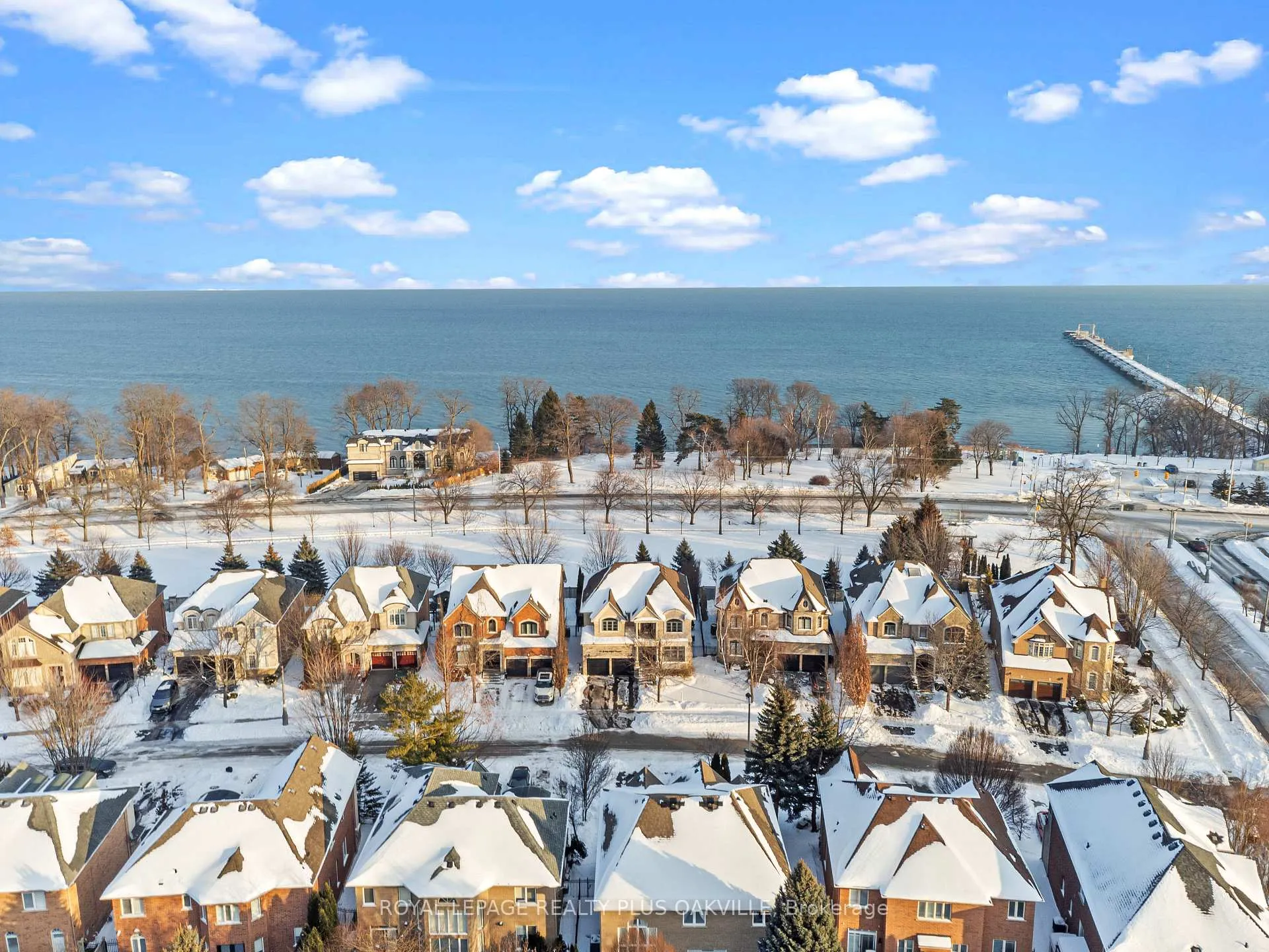 Photo 47 of 77 Spring Azure Crescent, Oakville, Bronte — HOMEH