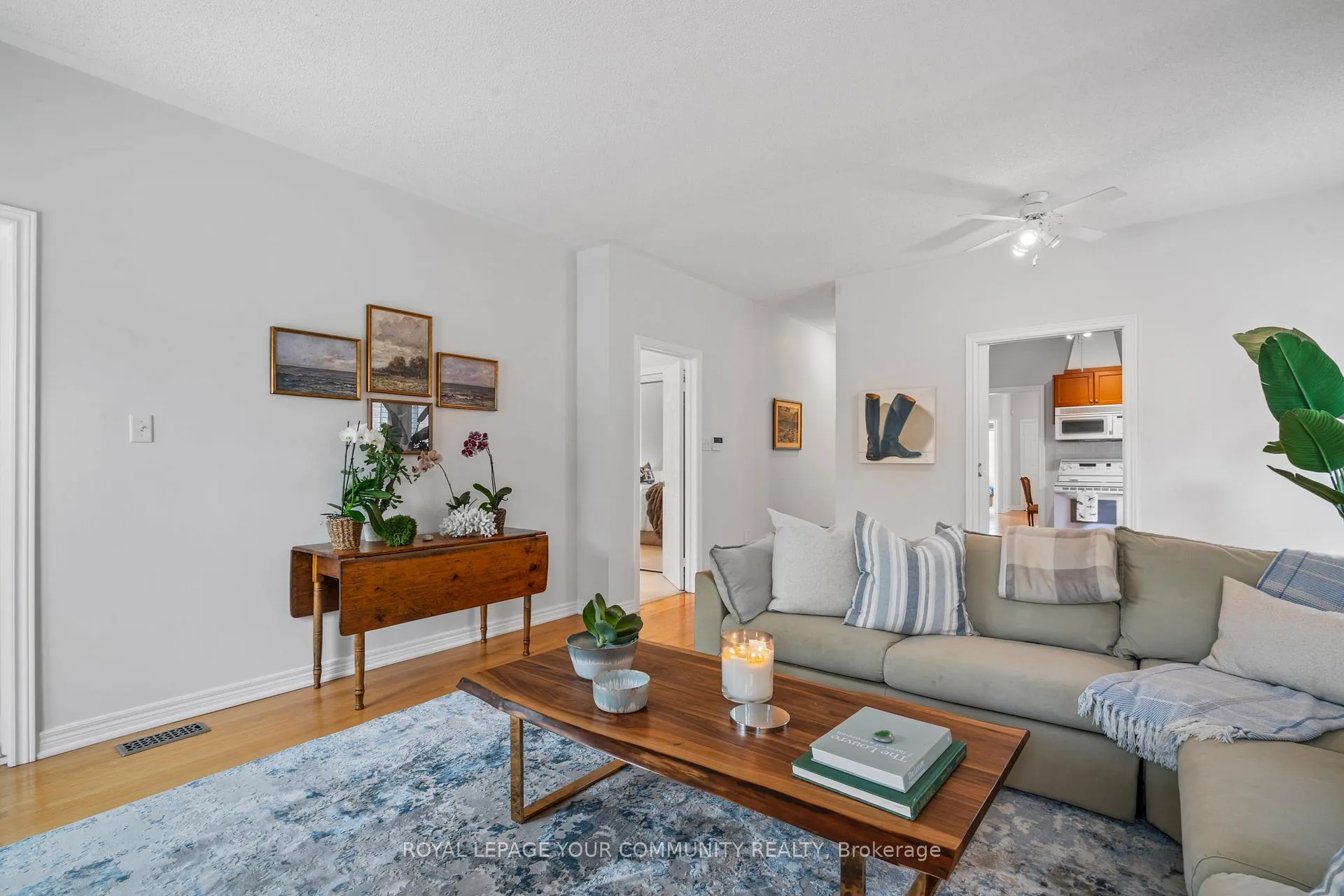 Photo 12 of 516 Stone Road, Aurora, Aurora Grove — HOMEH
