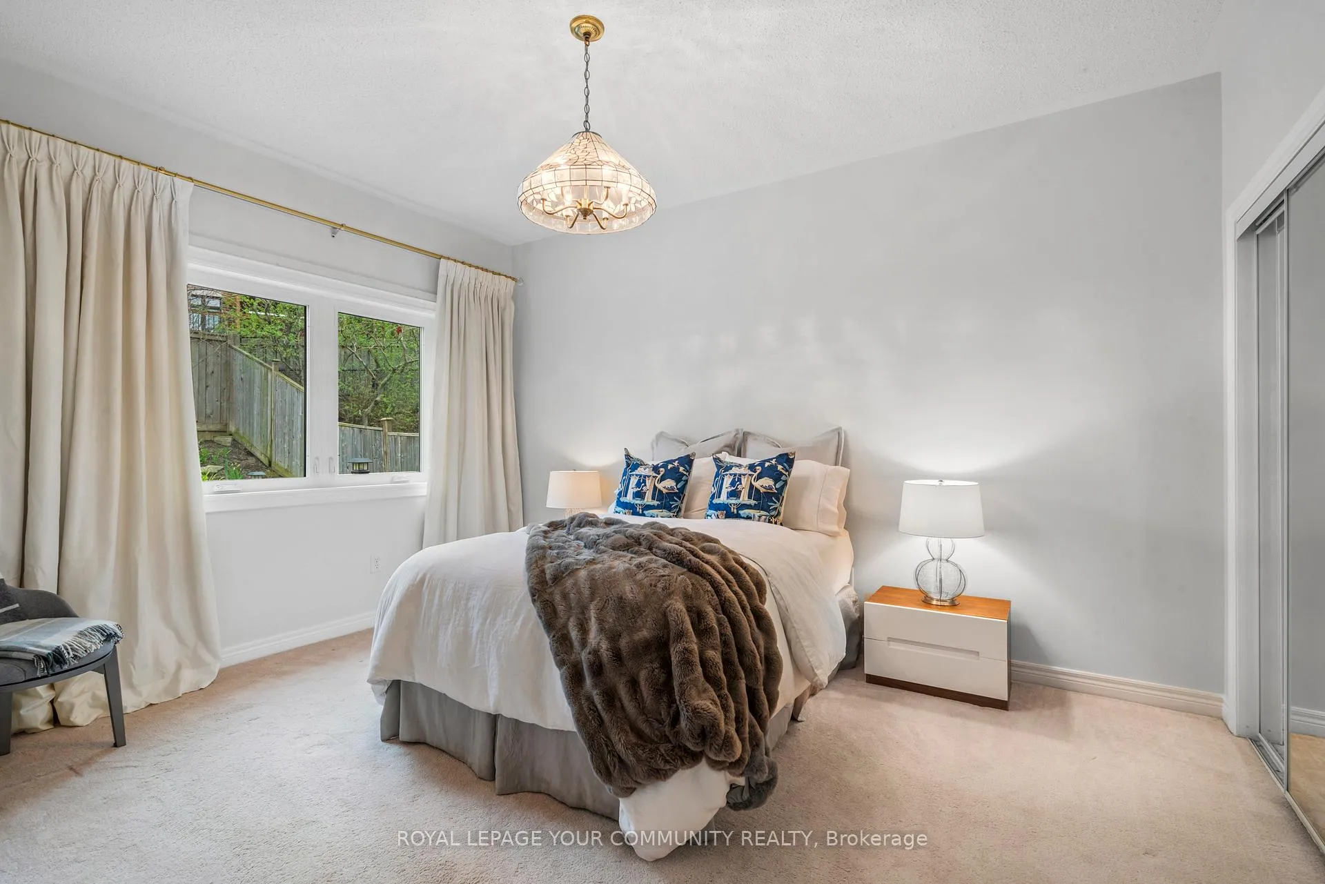 Photo 13 of 516 Stone Road, Aurora, Aurora Grove — HOMEH