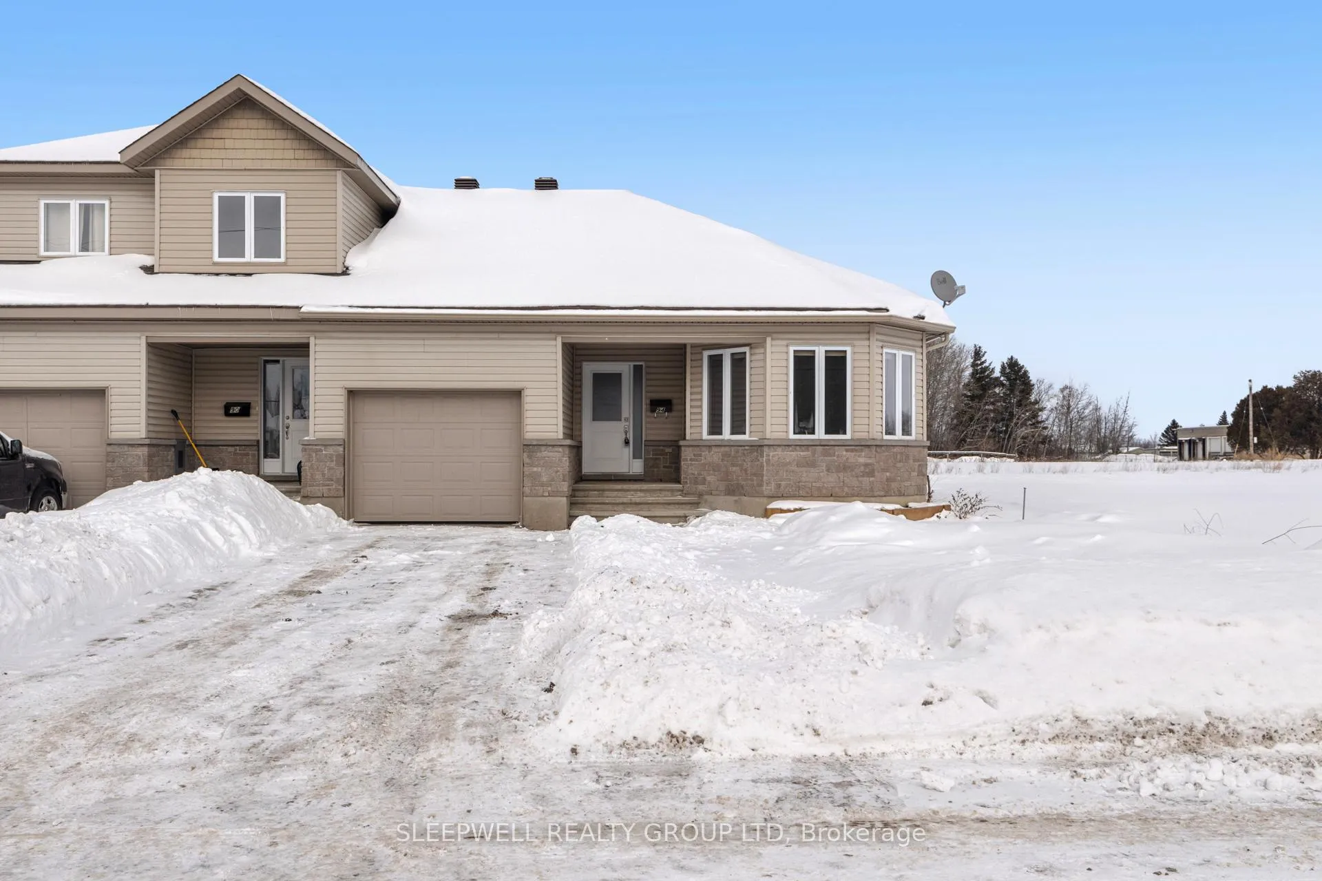 Photo 1 of 94 Fourth Avenue, Arnprior — HOMEH