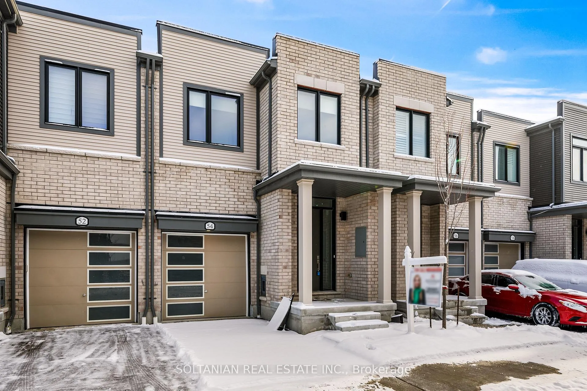 Photo 2 of 54 Sorbara Way, Whitby, Brooklin — HOMEH