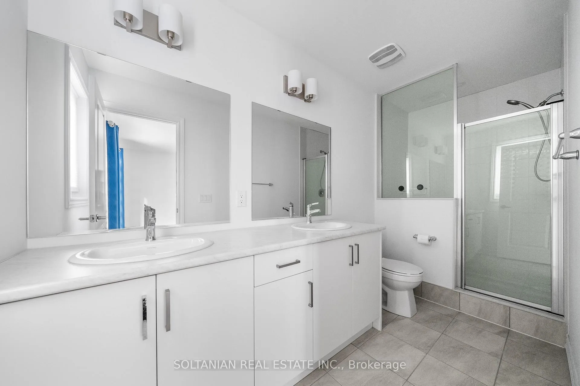 Photo 19 of 54 Sorbara Way, Whitby, Brooklin — HOMEH