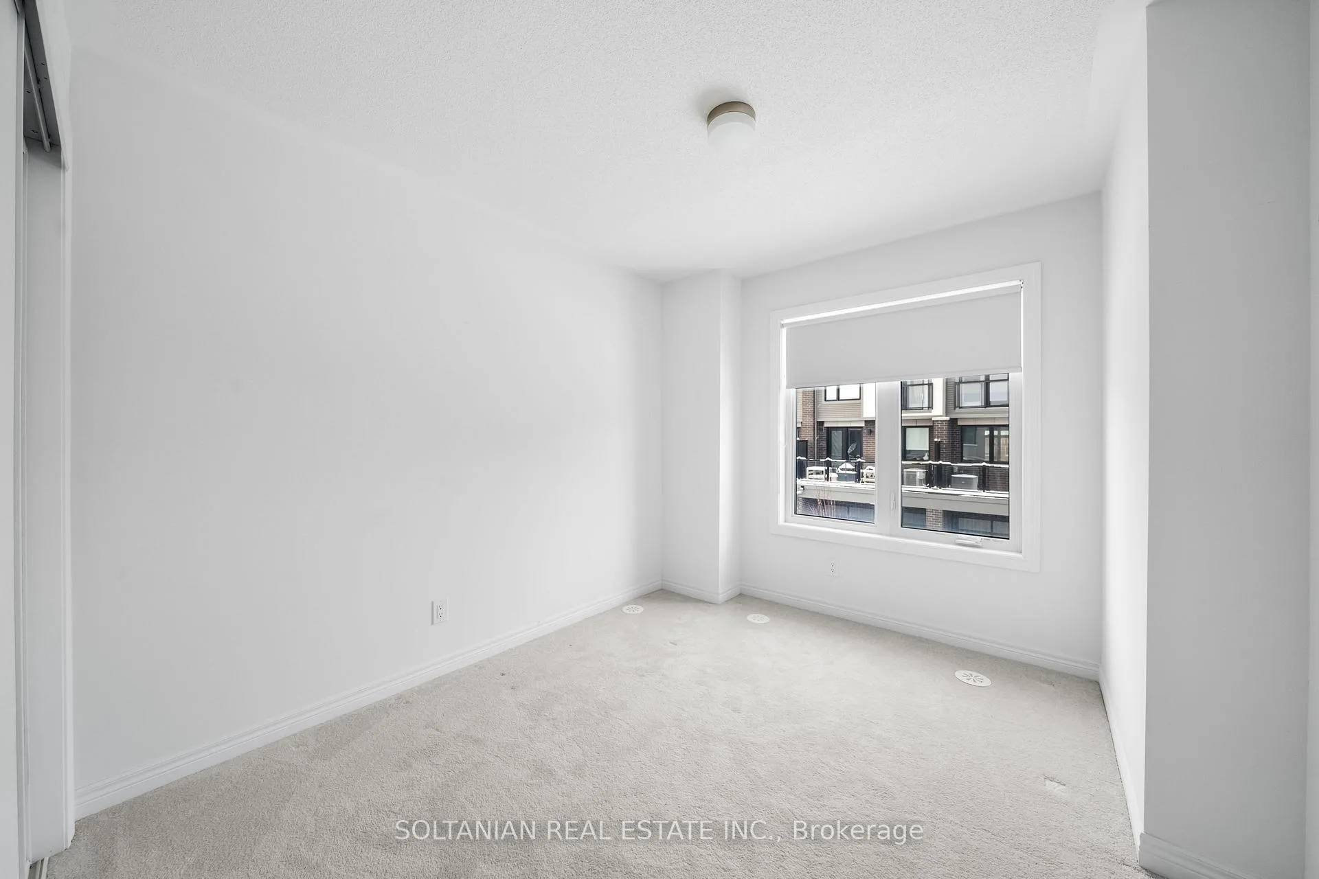 Photo 22 of 54 Sorbara Way, Whitby, Brooklin — HOMEH