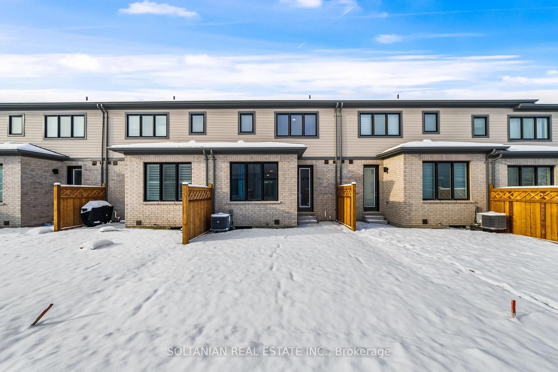 Photo 26 of 54 Sorbara Way, Whitby, Brooklin — HOMEH