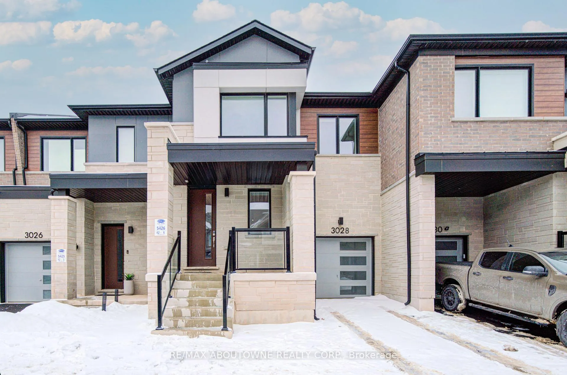 Photo 1 of 3028 Langdon Road, Oakville, Joshua Meadows — HOMEH