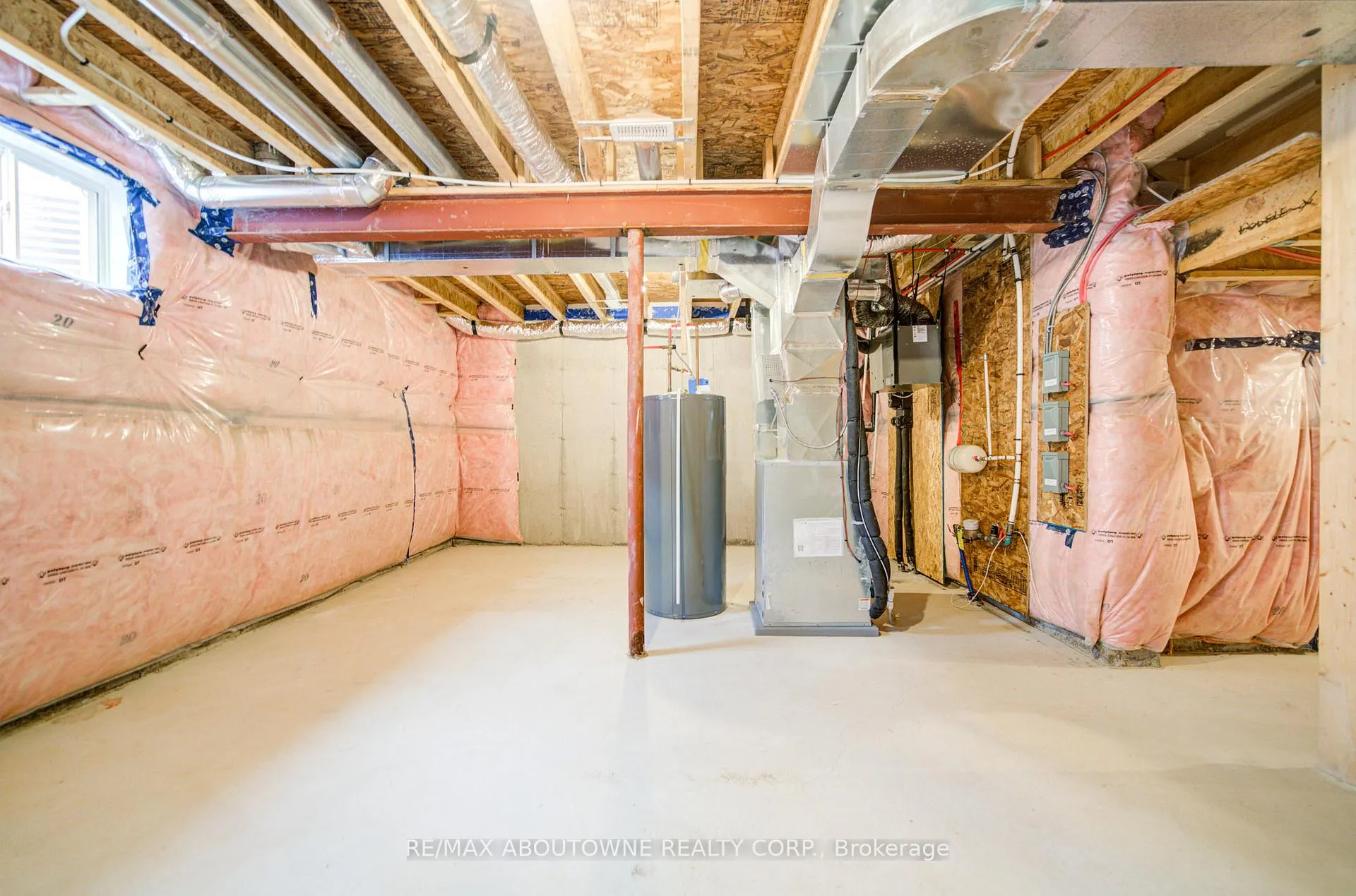 Photo 18 of 3028 Langdon Road, Oakville, Joshua Meadows — HOMEH
