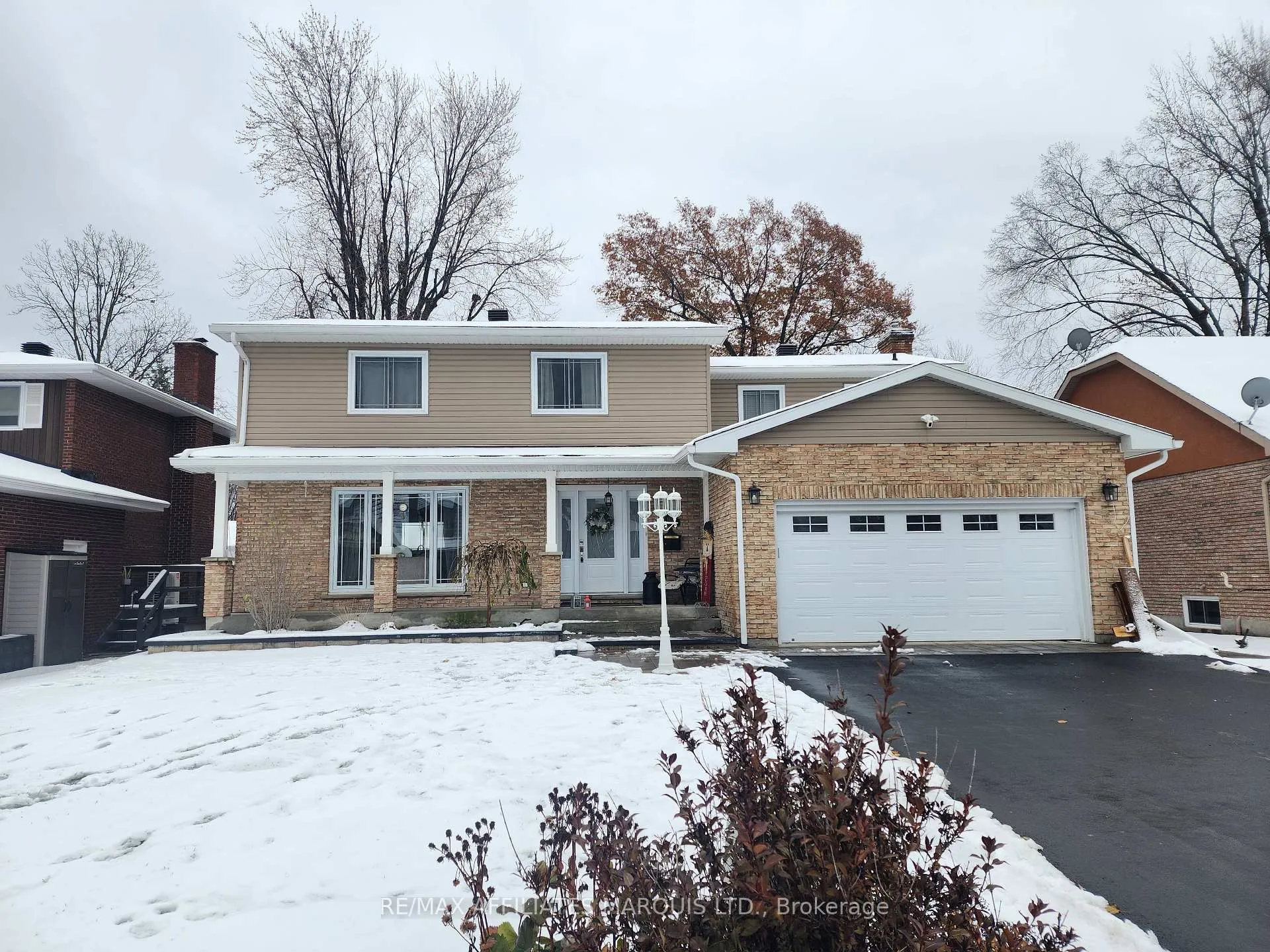 Photo 2 of 1612 Grant Avenue, Cornwall — HOMEH