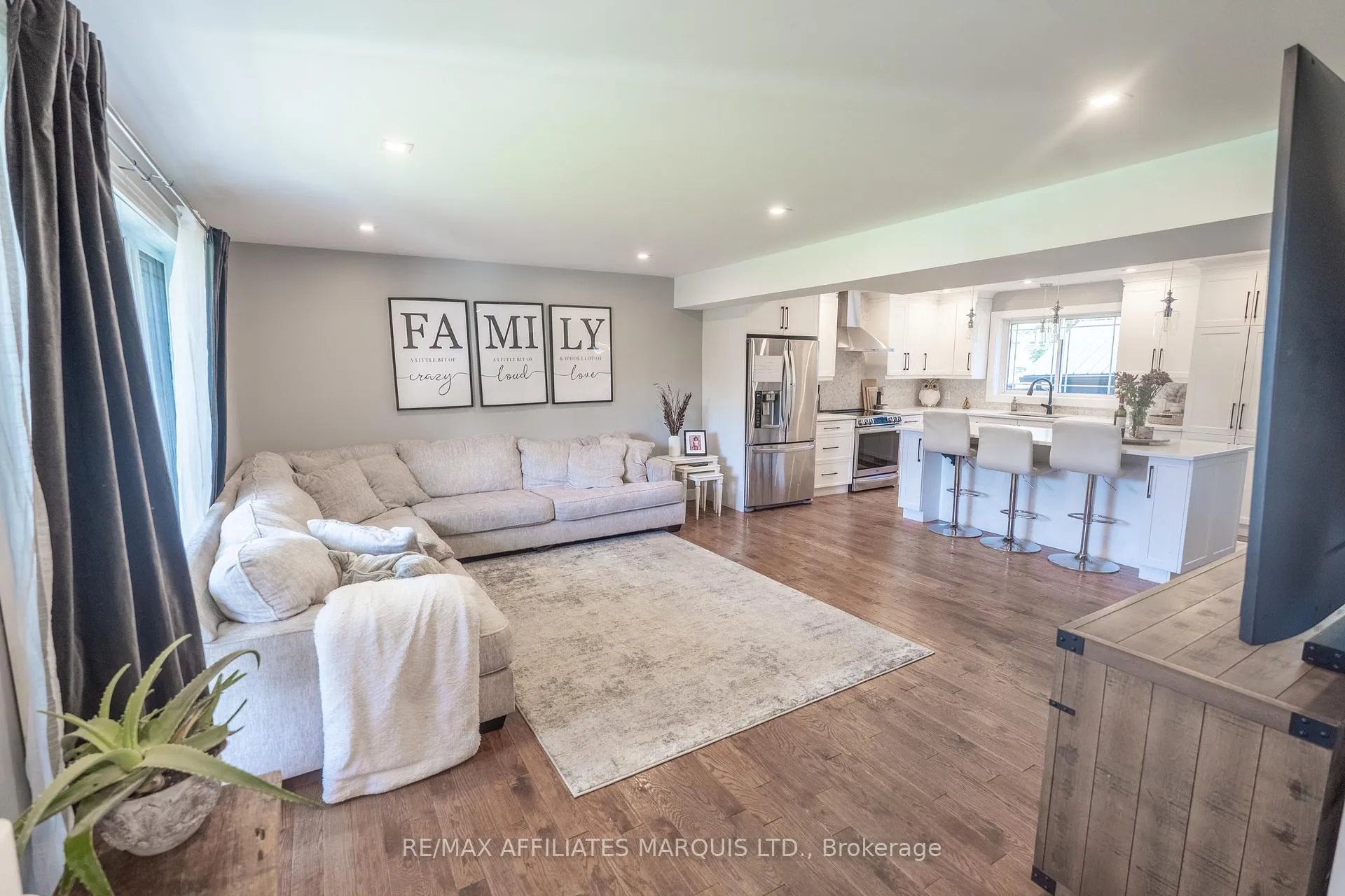 Photo 11 of 1612 Grant Avenue, Cornwall — HOMEH