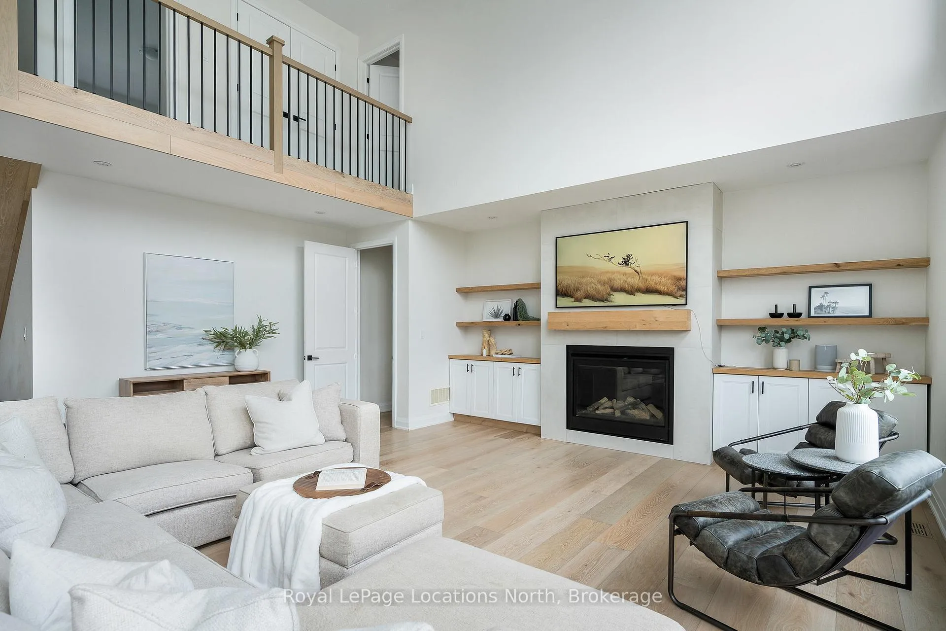 Photo 5 of 104 Stillwater Crescent, Blue Mountains — HOMEH