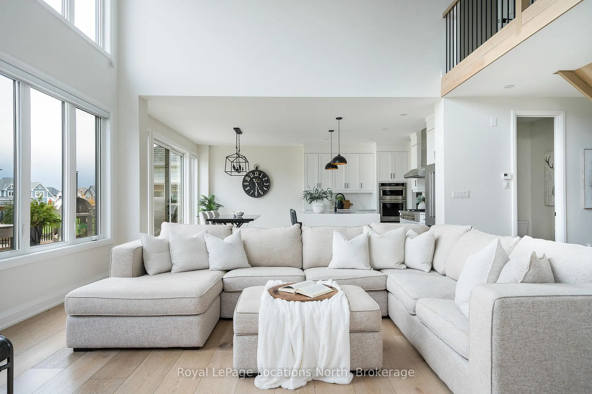Photo 7 of 104 Stillwater Crescent, Blue Mountains — HOMEH