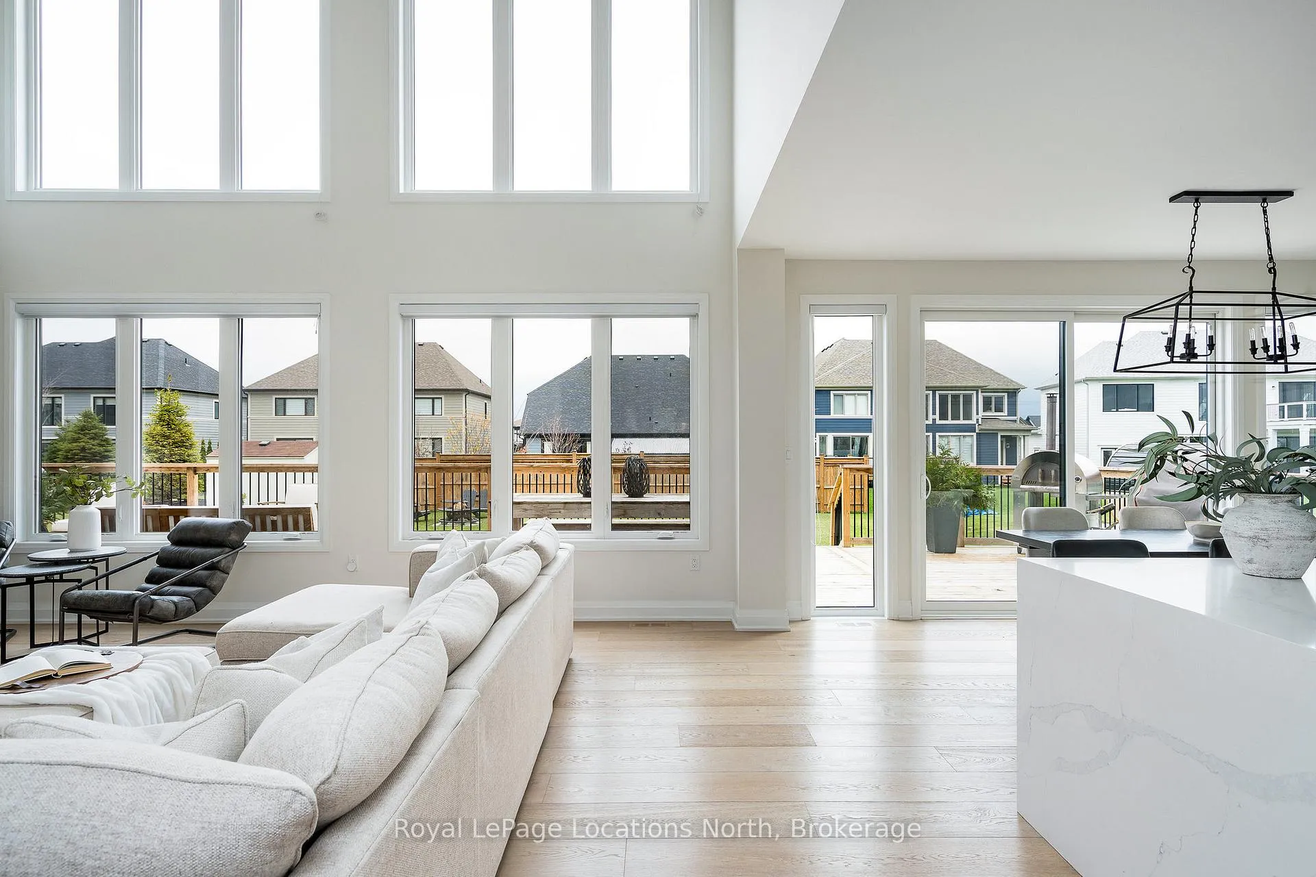 Photo 8 of 104 Stillwater Crescent, Blue Mountains — HOMEH