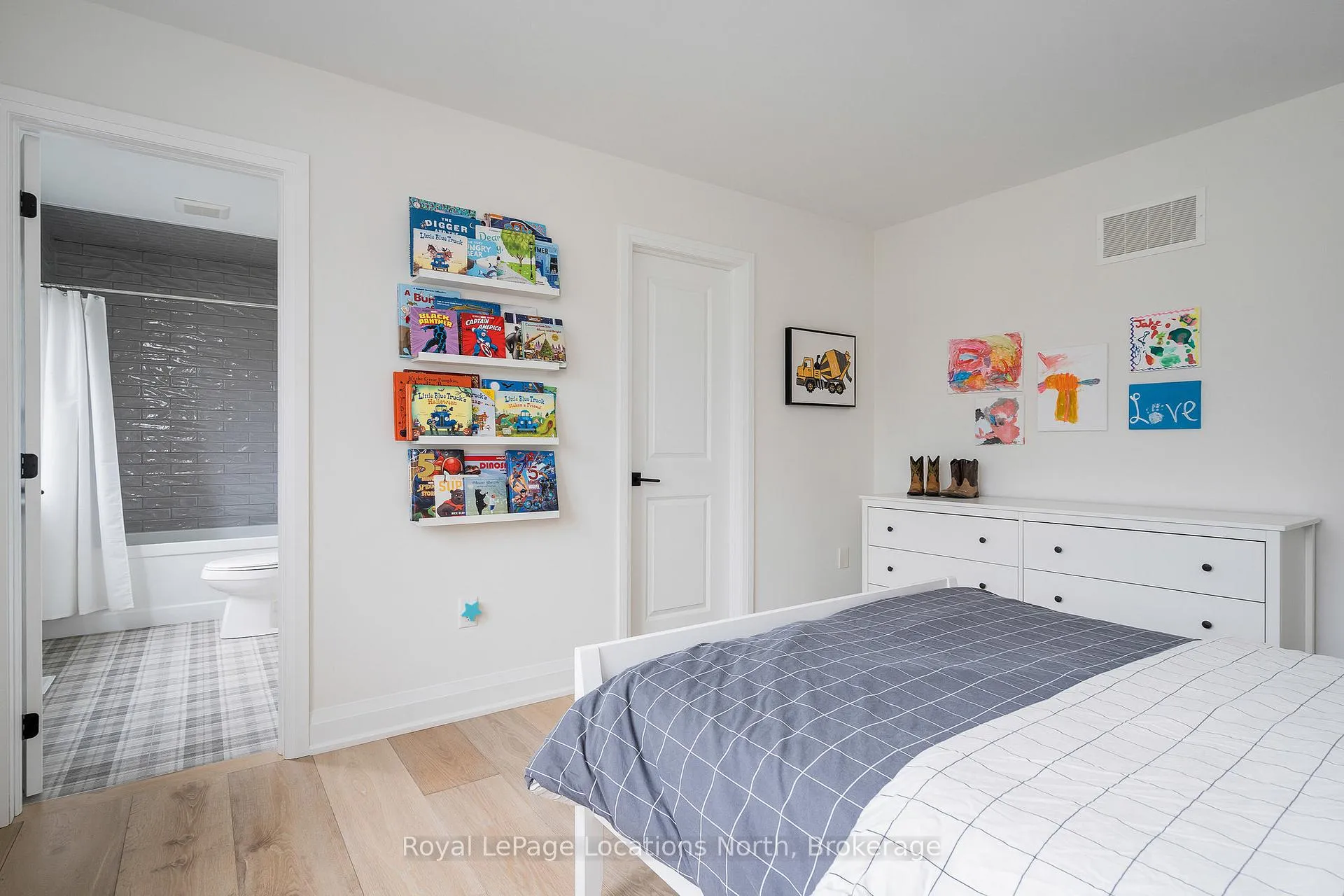 Photo 29 of 104 Stillwater Crescent, Blue Mountains — HOMEH