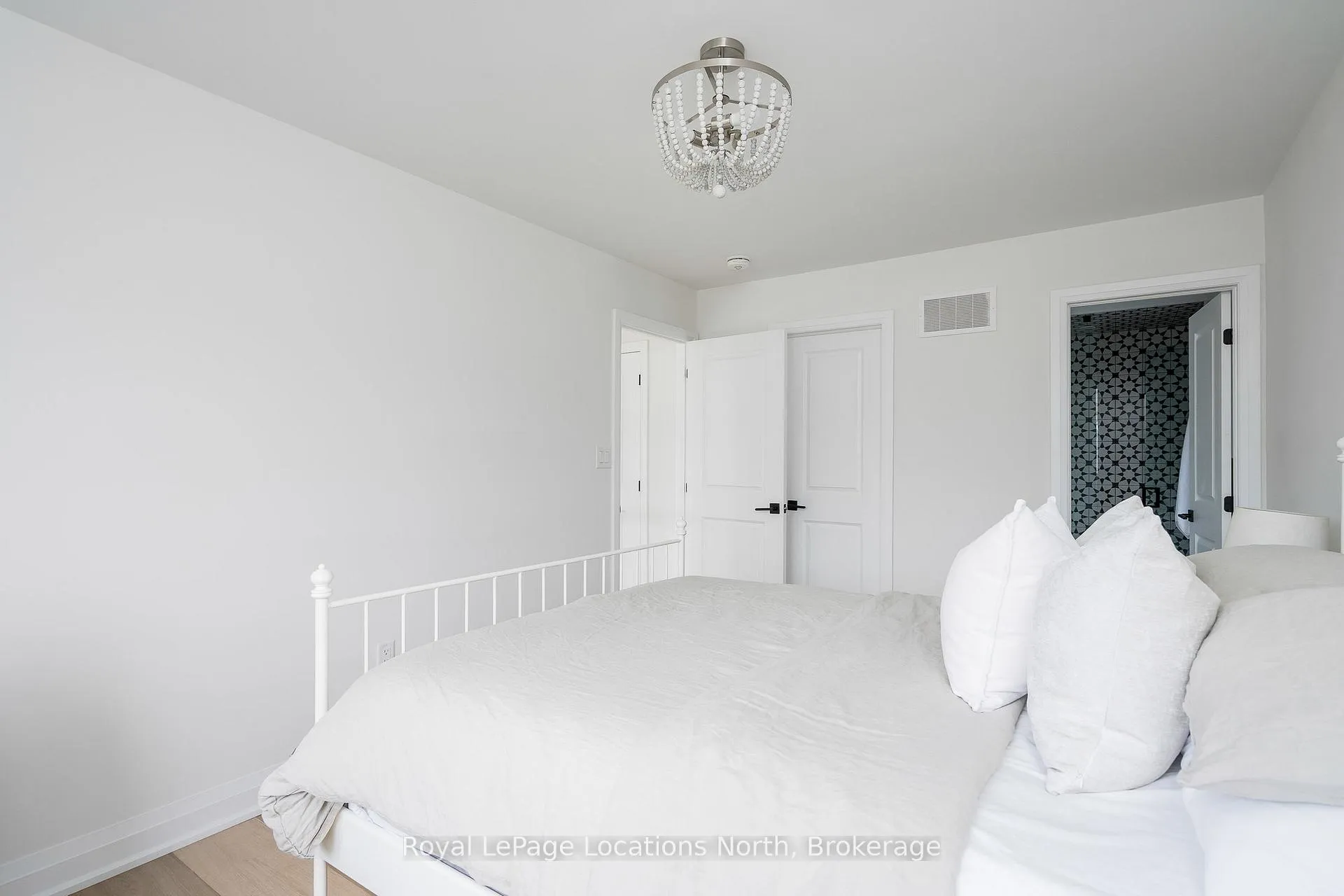 Photo 32 of 104 Stillwater Crescent, Blue Mountains — HOMEH
