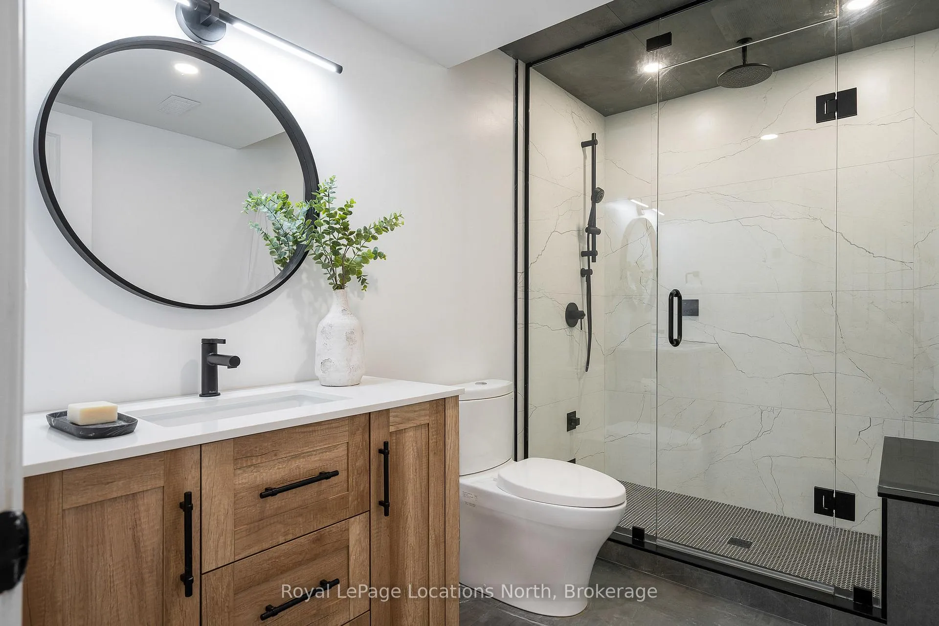 Photo 42 of 104 Stillwater Crescent, Blue Mountains — HOMEH