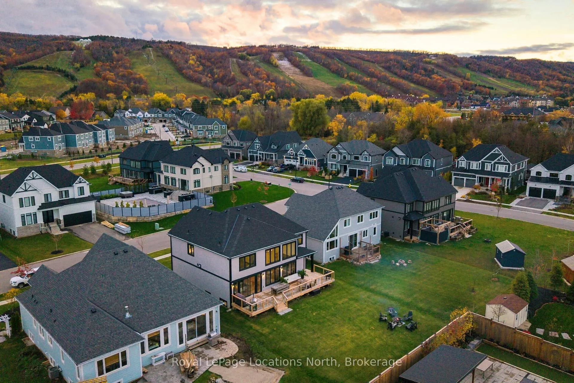 Photo 47 of 104 Stillwater Crescent, Blue Mountains — HOMEH
