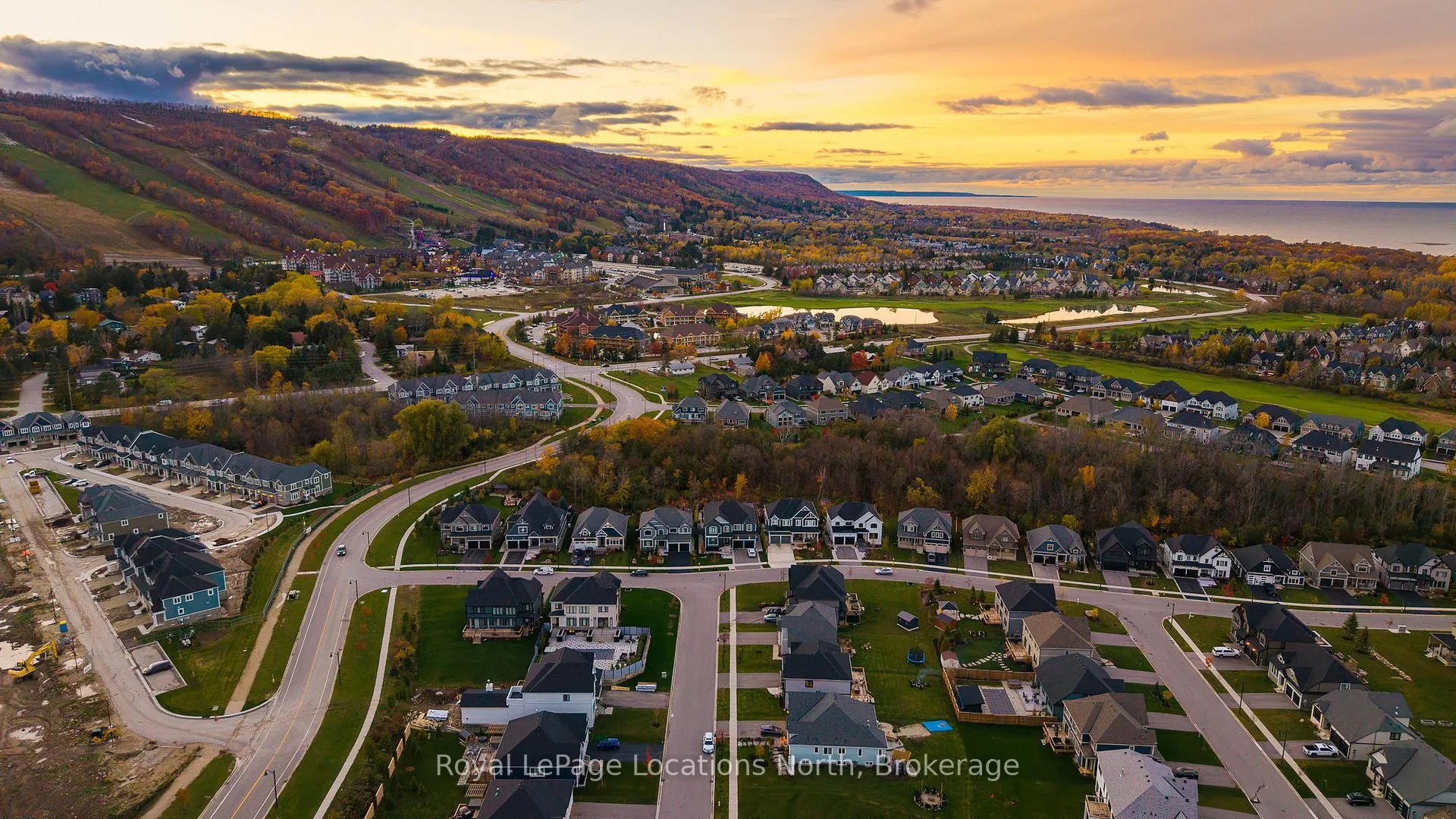 Photo 48 of 104 Stillwater Crescent, Blue Mountains — HOMEH