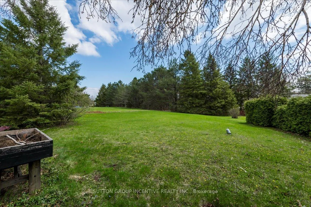 Photo 25 of 3 Yew Court, Innisfil, Rural Innisfil — HOMEH