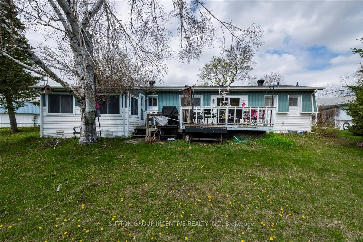 Photo 26 of 3 Yew Court, Innisfil, Rural Innisfil — HOMEH
