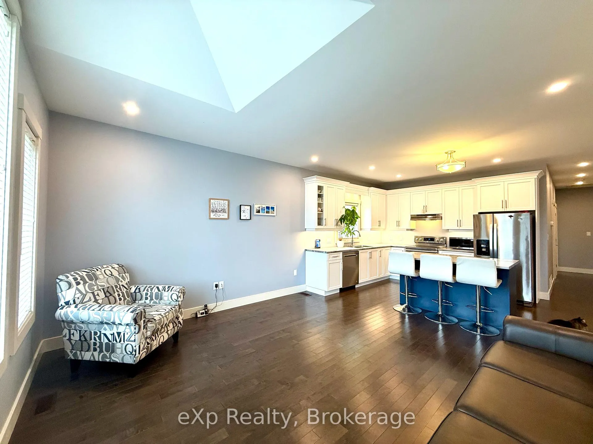 Photo 9 of 161 17th Ave A, Hanover — HOMEH