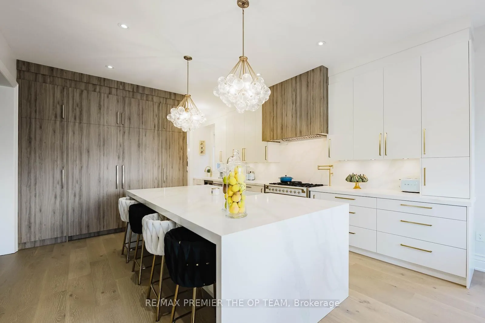 Photo 5 of 3 Westbrooke Boulevard, King, Nobleton — HOMEH