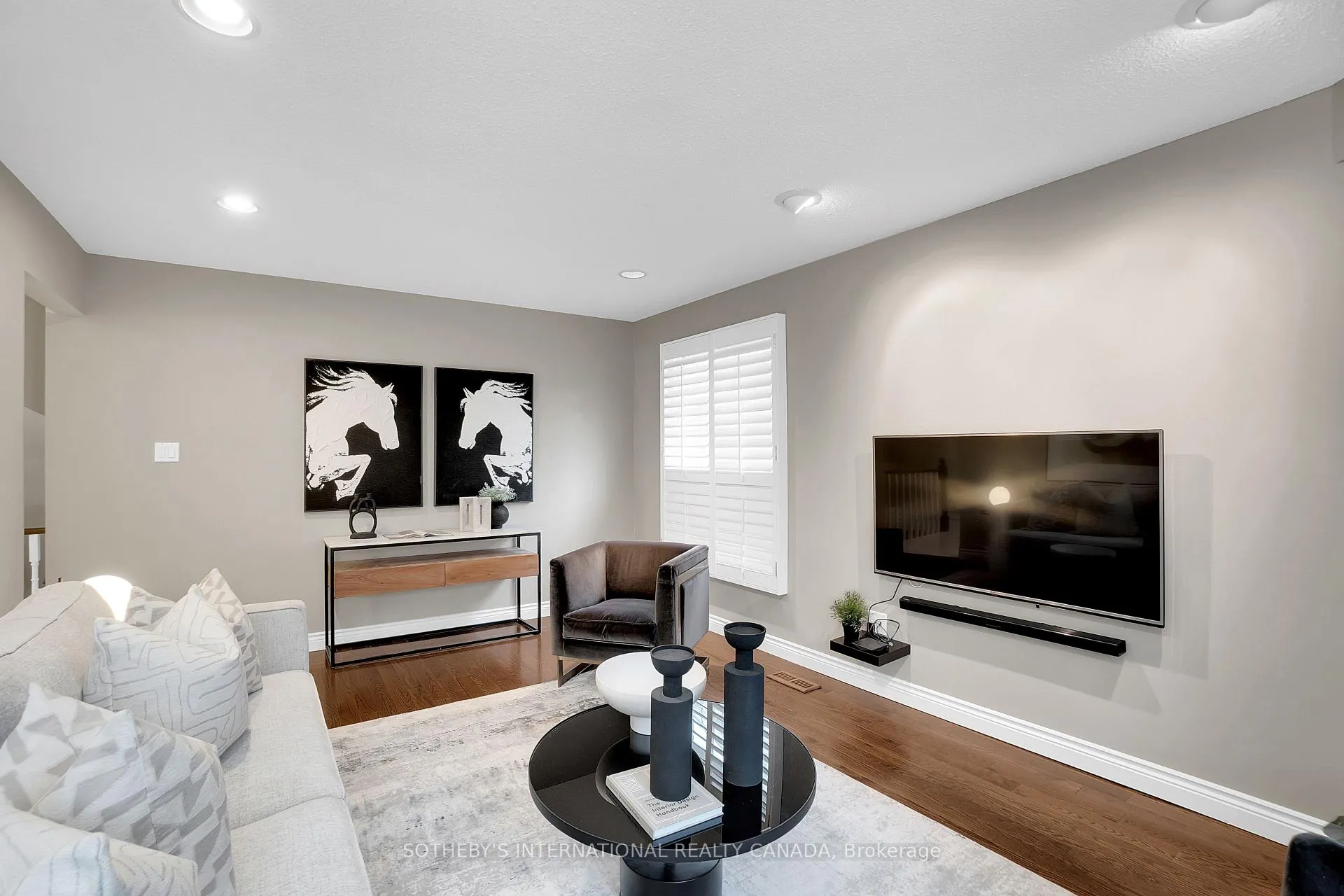 Photo 15 of 104 Mullen Drive, Vaughan, Brownridge — HOMEH