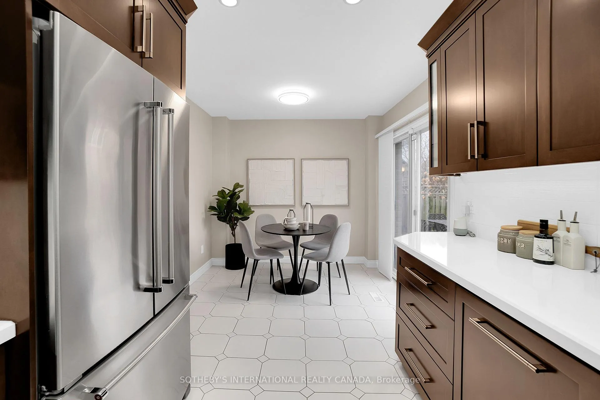 Photo 19 of 104 Mullen Drive, Vaughan, Brownridge — HOMEH