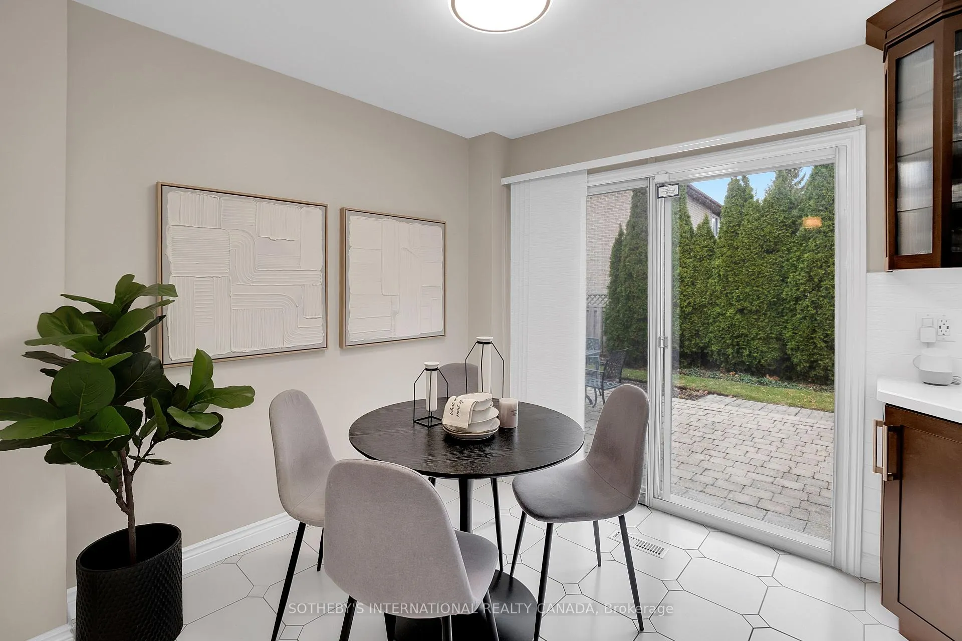 Photo 20 of 104 Mullen Drive, Vaughan, Brownridge — HOMEH