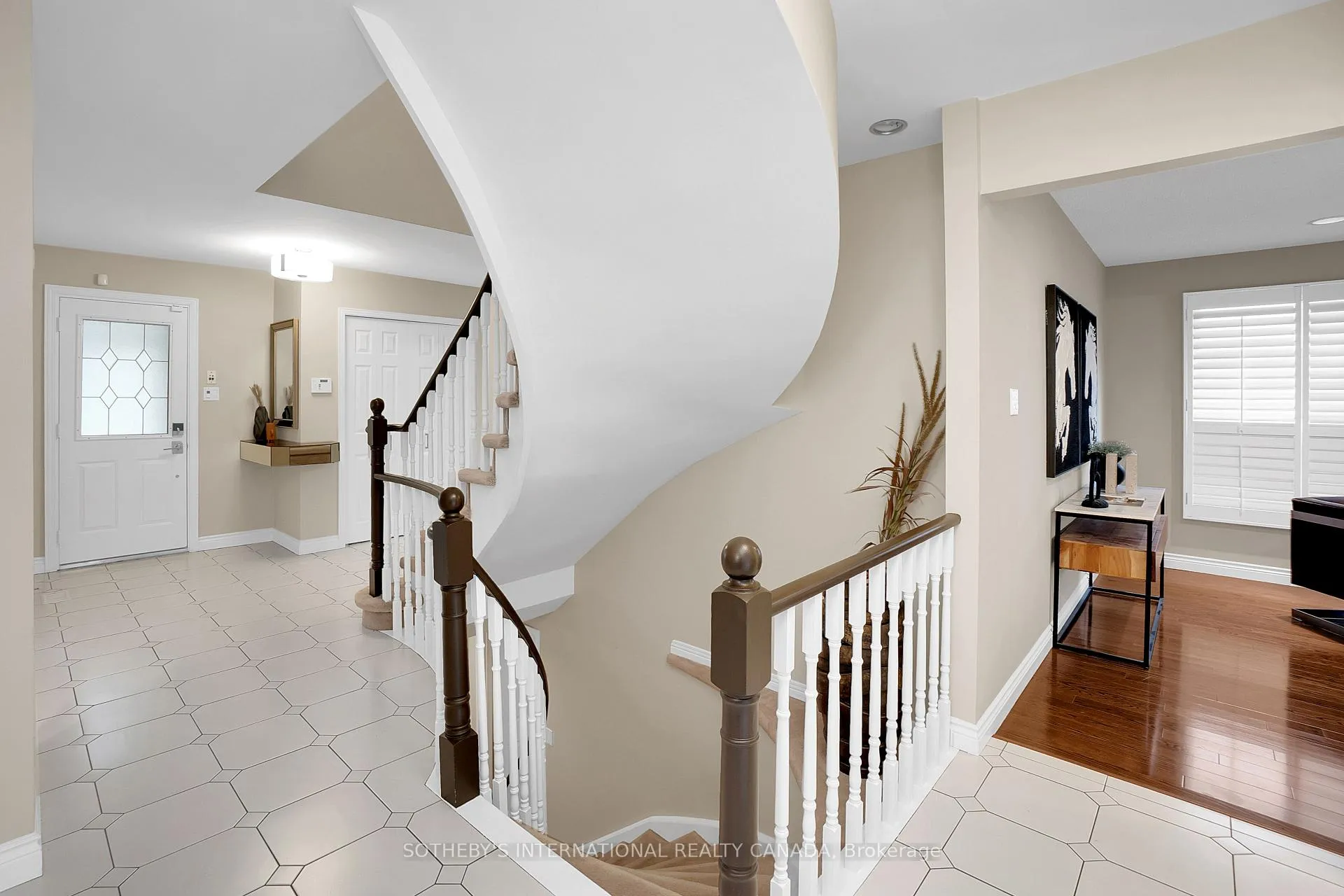 Photo 21 of 104 Mullen Drive, Vaughan, Brownridge — HOMEH