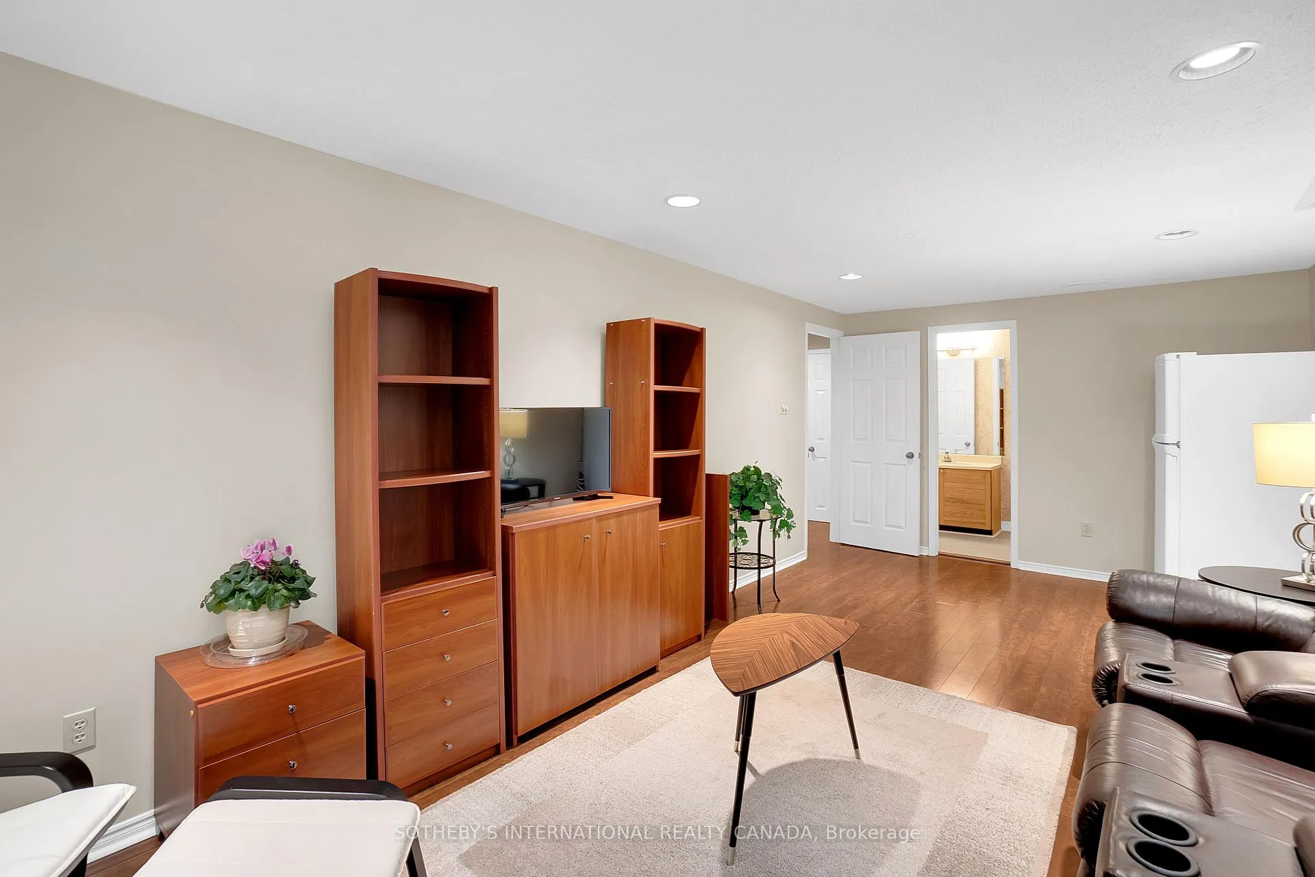 Photo 40 of 104 Mullen Drive, Vaughan, Brownridge — HOMEH
