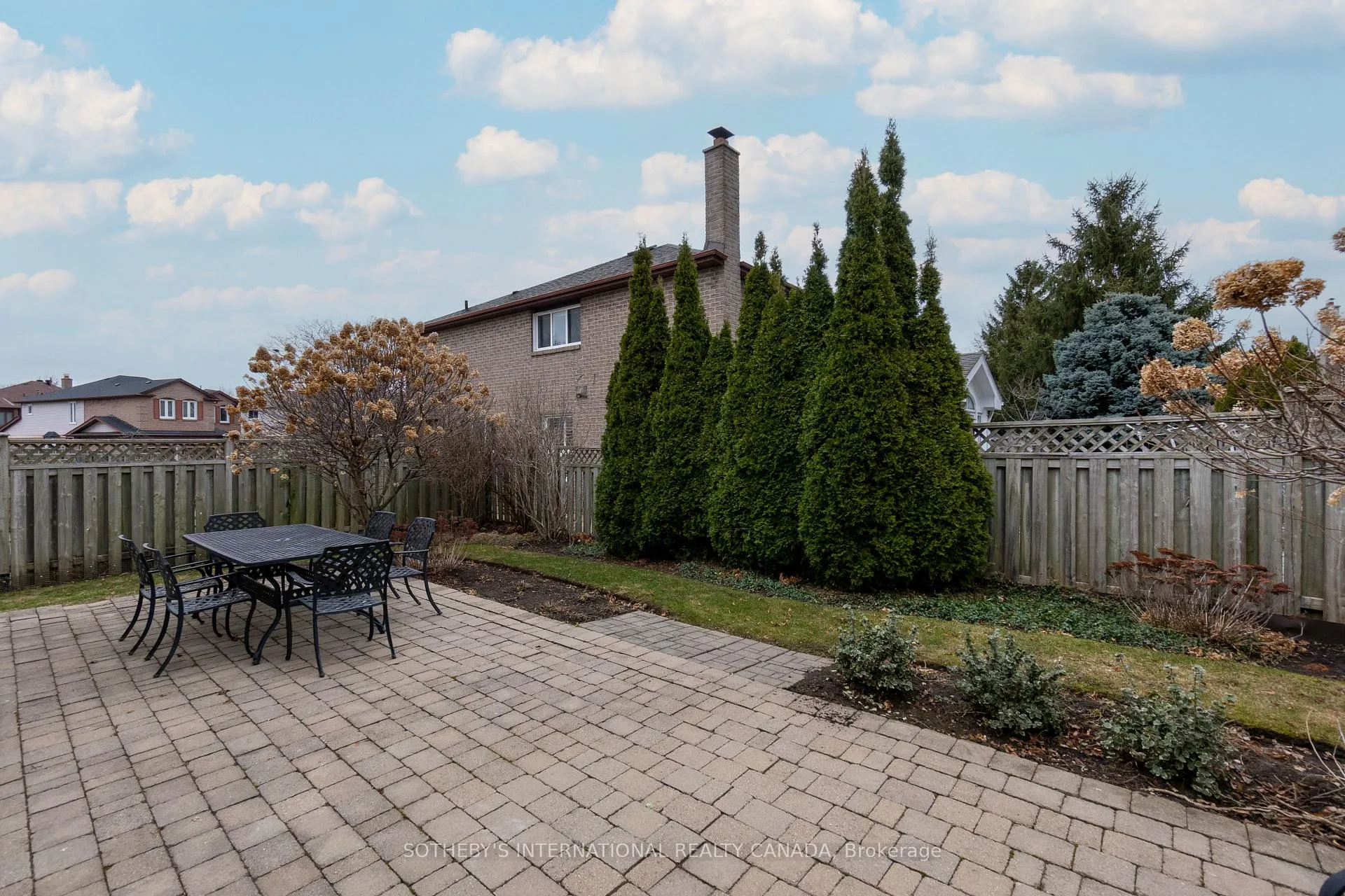 Photo 47 of 104 Mullen Drive, Vaughan, Brownridge — HOMEH