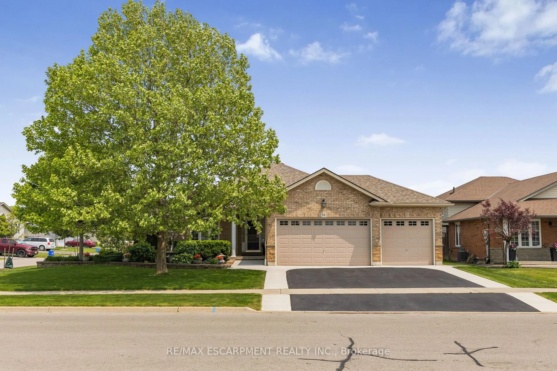 Photo 1 of 14 Mapleview Drive, Haldimand — HOMEH