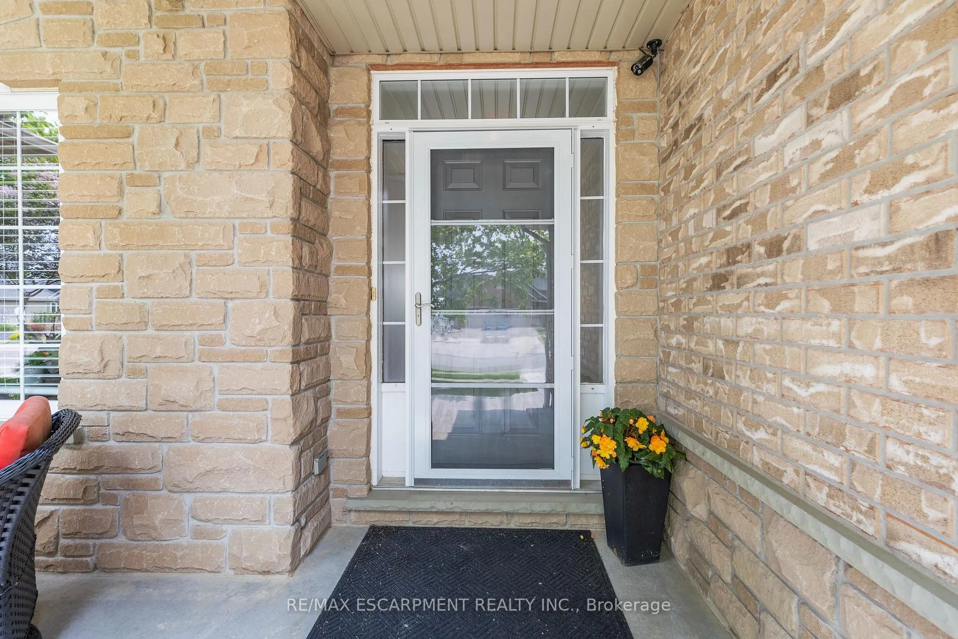 Photo 7 of 14 Mapleview Drive, Haldimand — HOMEH