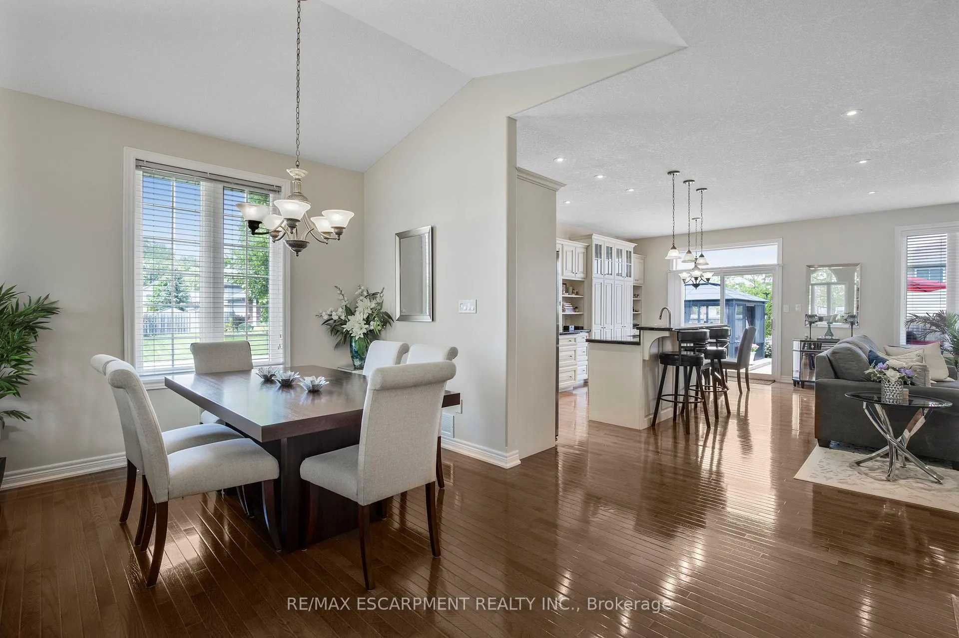 Photo 17 of 14 Mapleview Drive, Haldimand — HOMEH