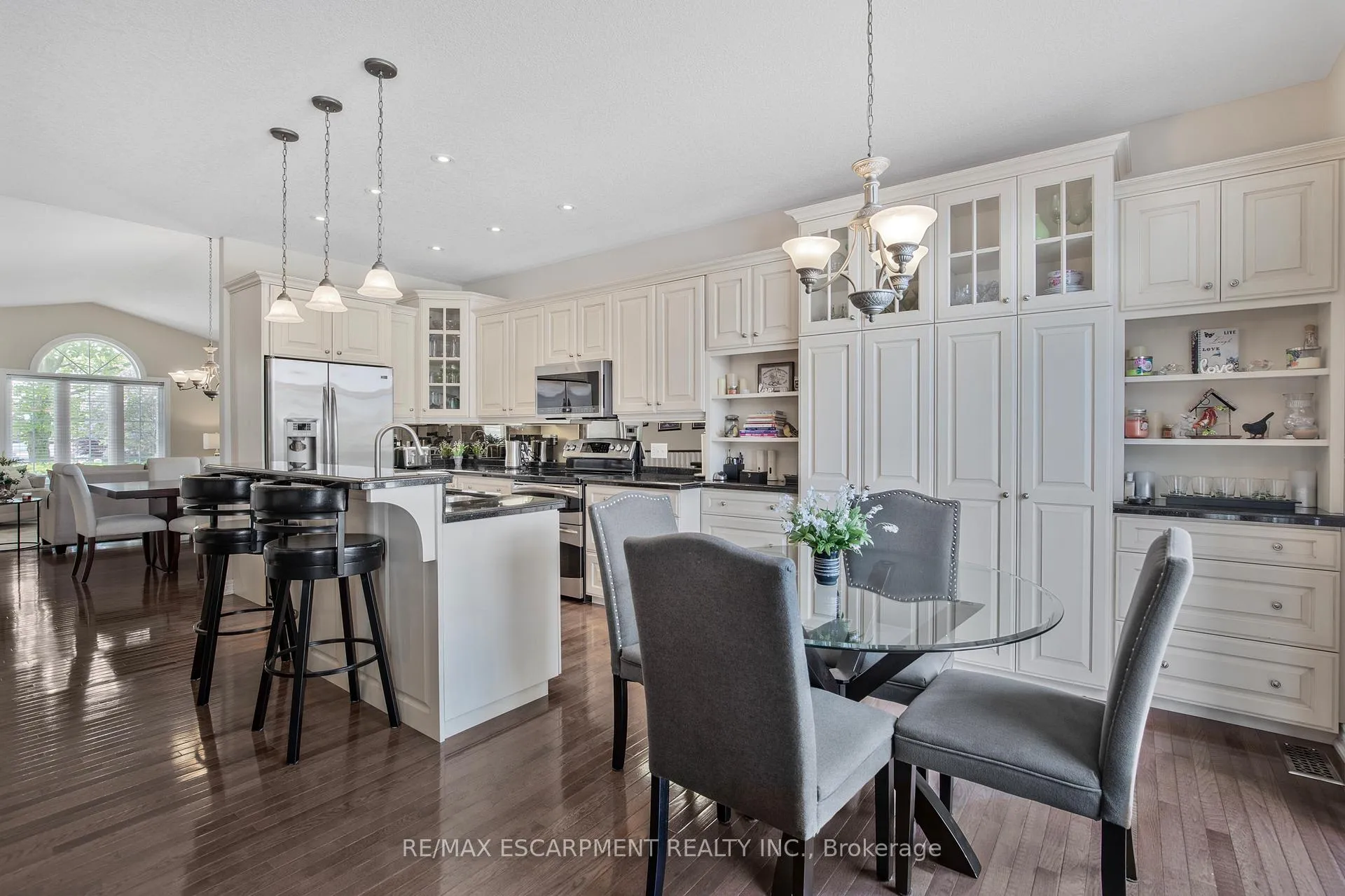 Photo 23 of 14 Mapleview Drive, Haldimand — HOMEH