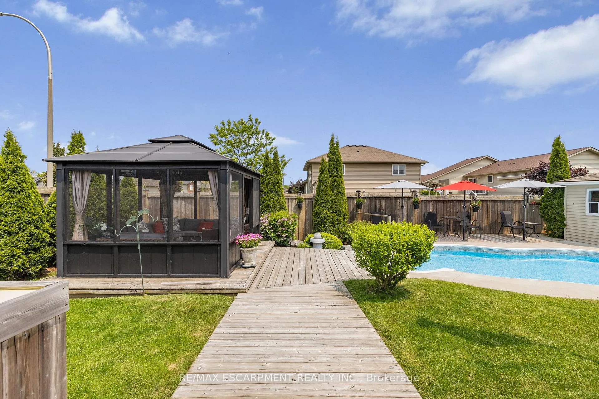 Photo 40 of 14 Mapleview Drive, Haldimand — HOMEH