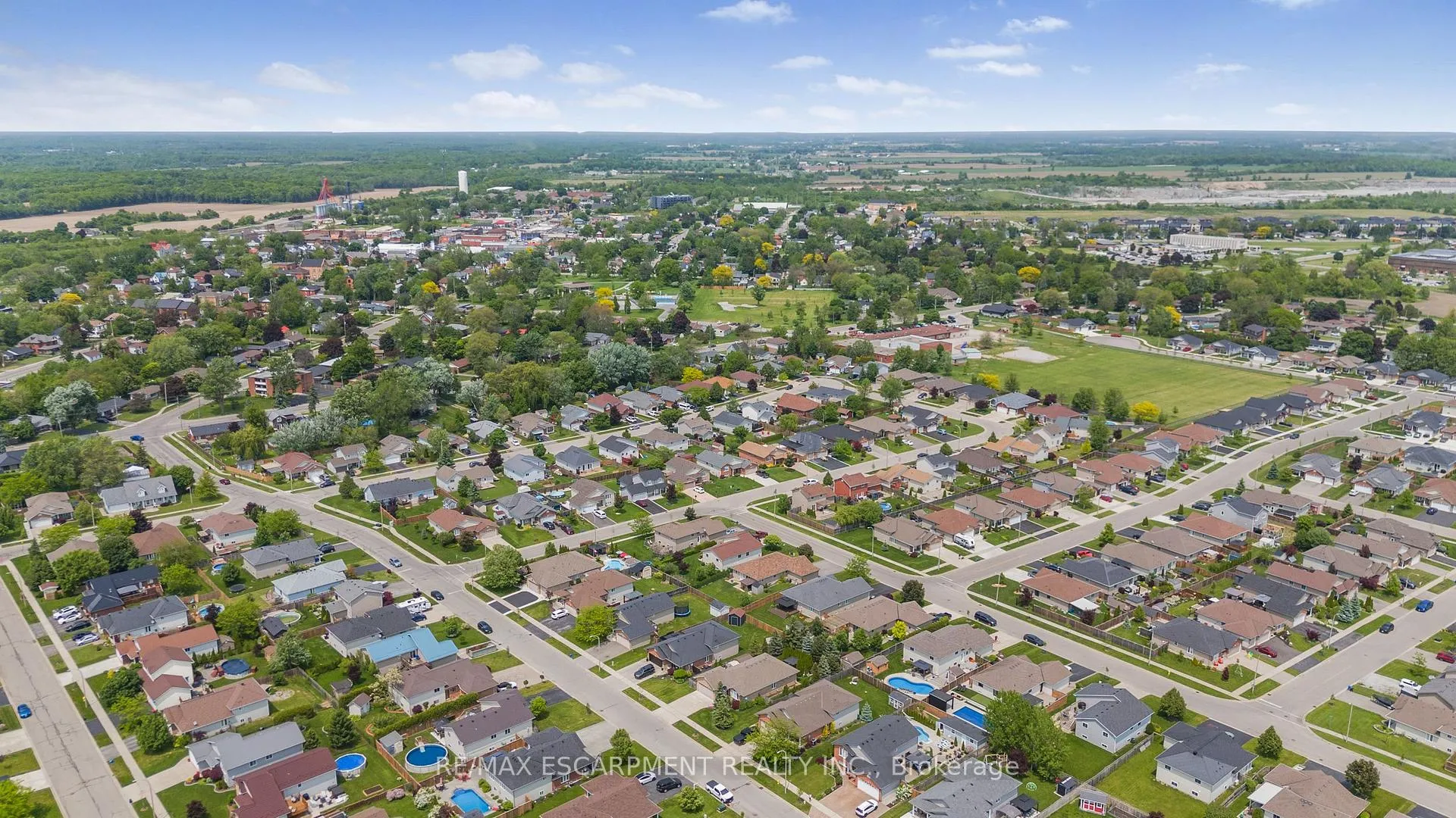 Photo 49 of 14 Mapleview Drive, Haldimand — HOMEH