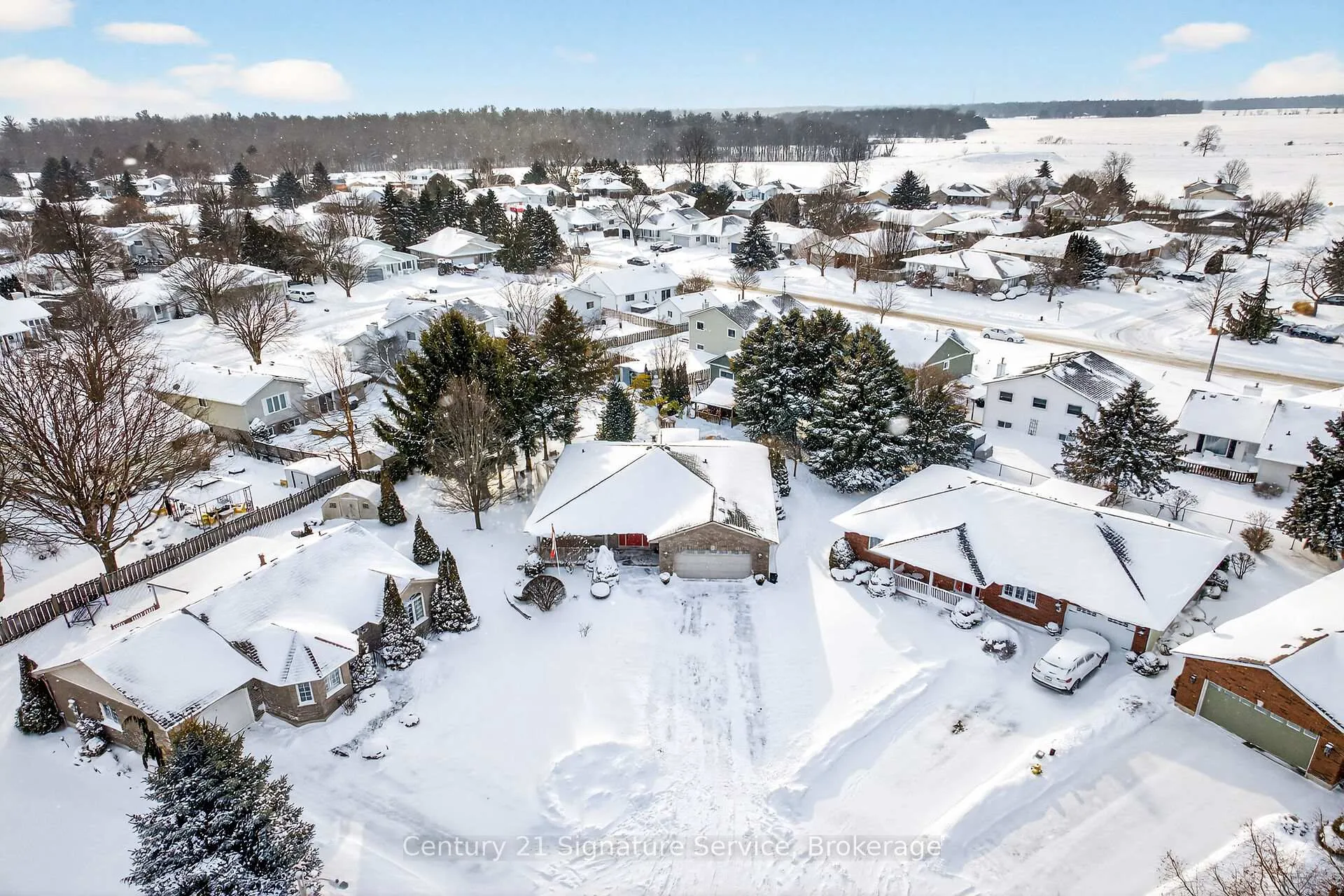 Photo 3 of 7 Schneider Drive SE, Norfolk, Port Dover — HOMEH
