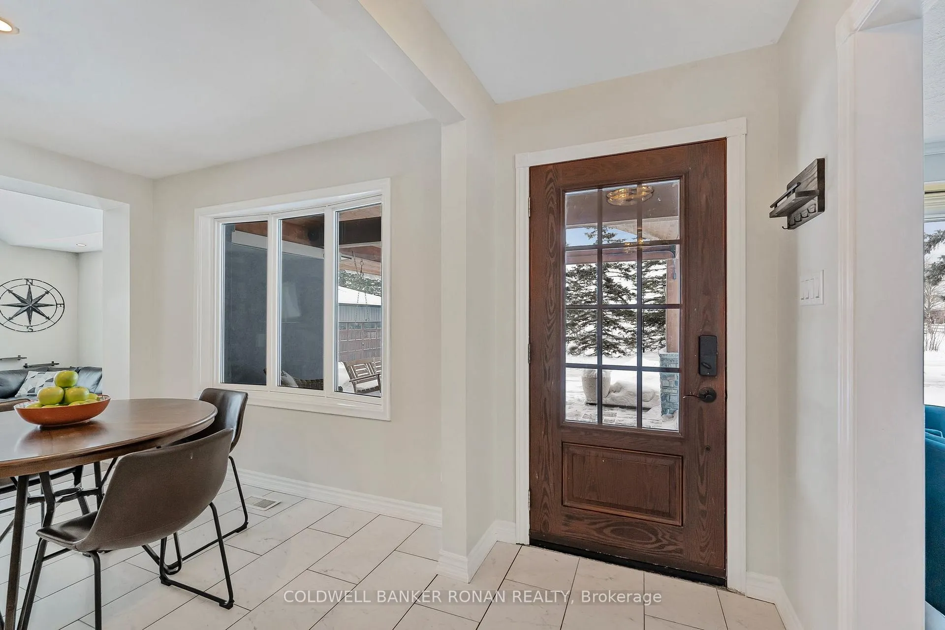Photo 6 of 1382 10th Line, Innisfil, Rural Innisfil — HOMEH