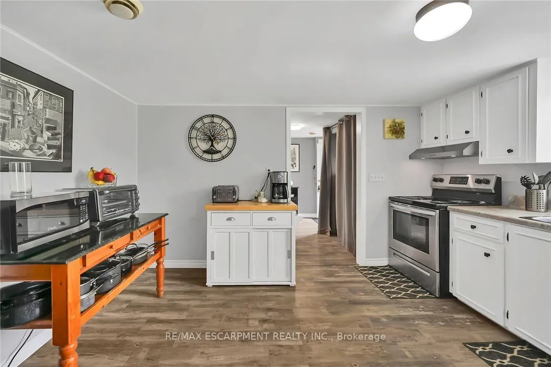 Photo 13 of 12 Witherspoon Drive, Haldimand — HOMEH