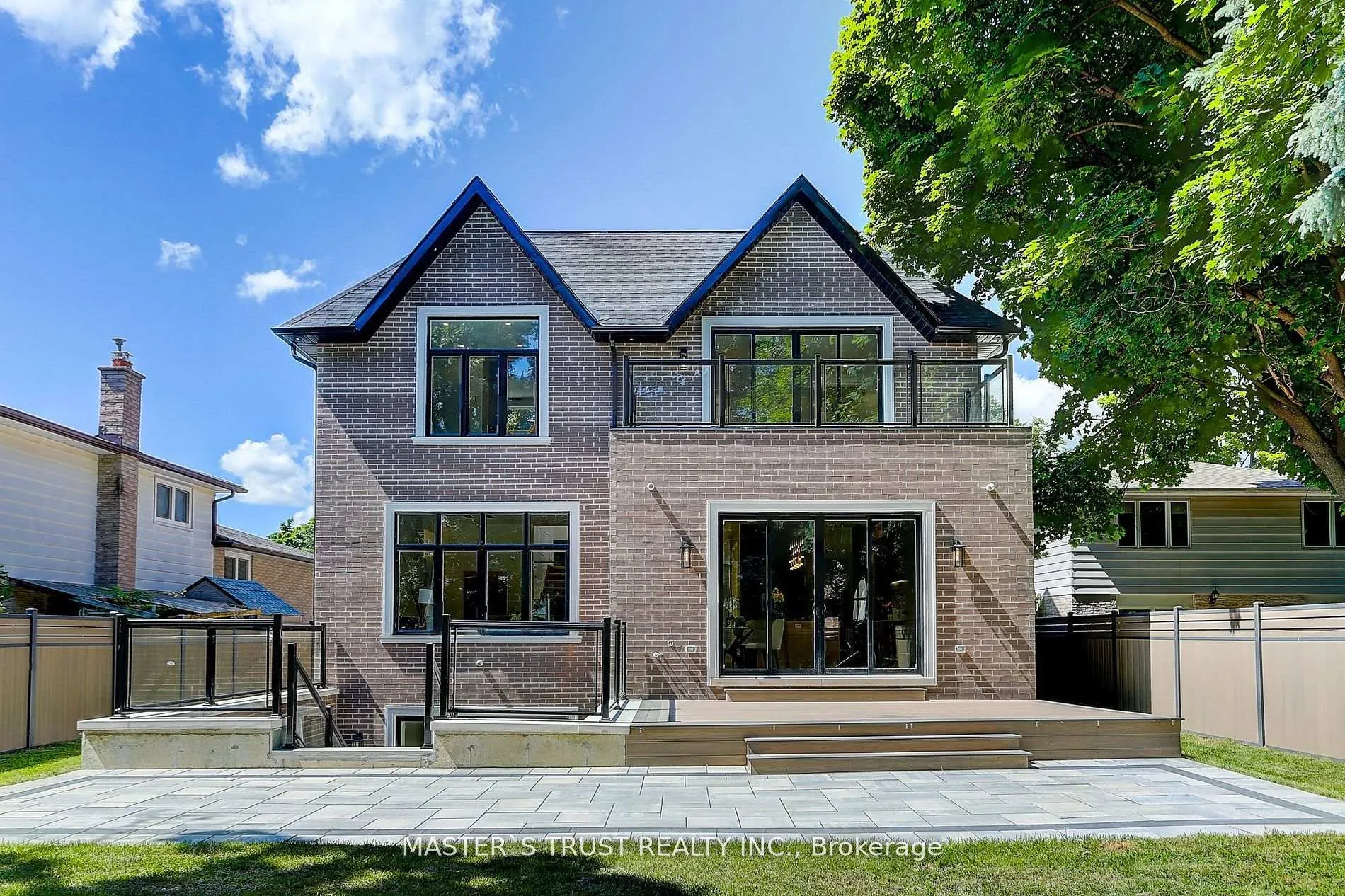Photo 2 of 161 Fitzgerald Avenue, Markham, Unionville — HOMEH