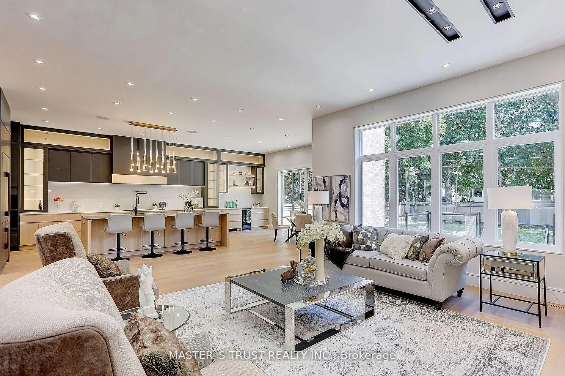 Photo 11 of 161 Fitzgerald Avenue, Markham, Unionville — HOMEH