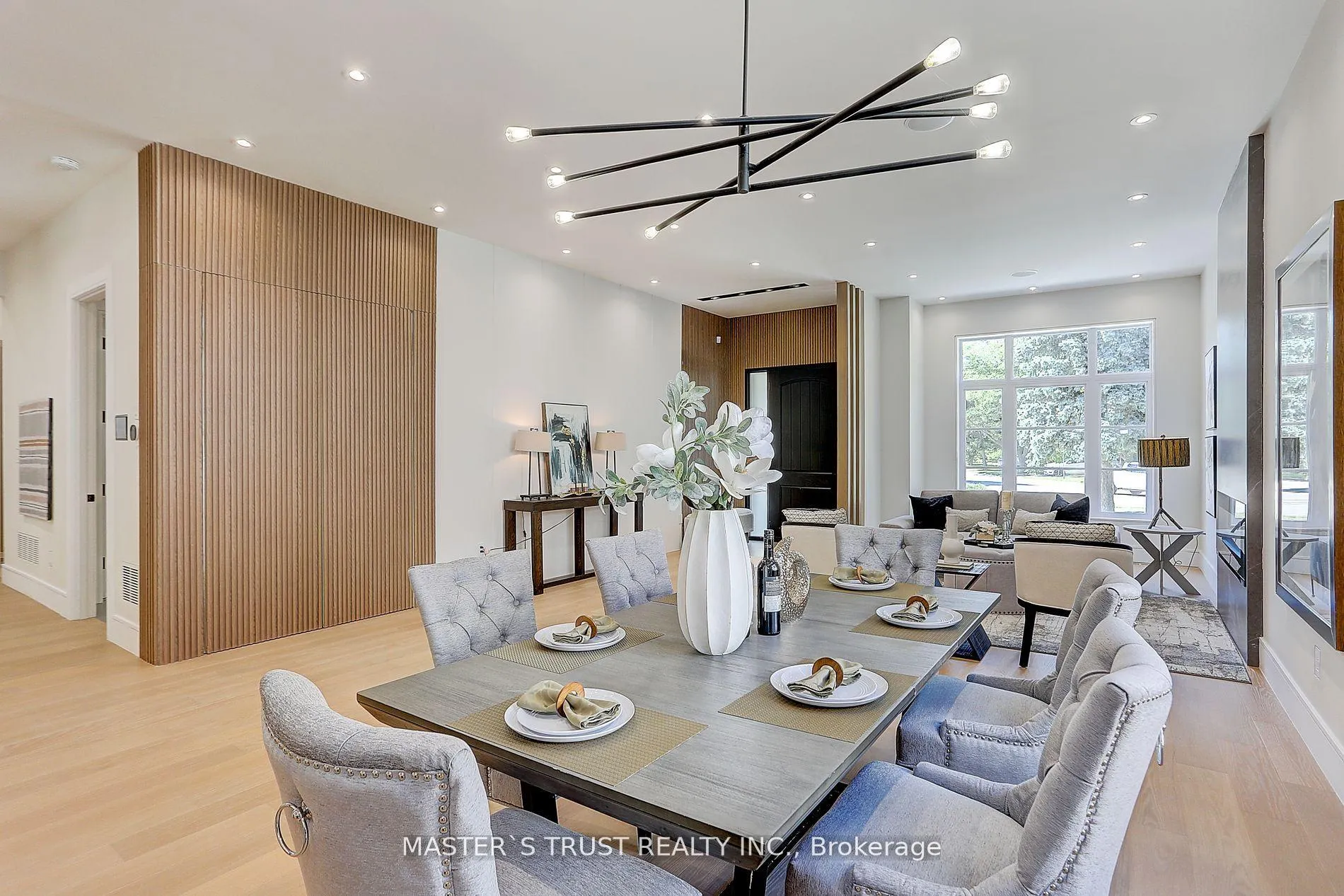 Photo 14 of 161 Fitzgerald Avenue, Markham, Unionville — HOMEH
