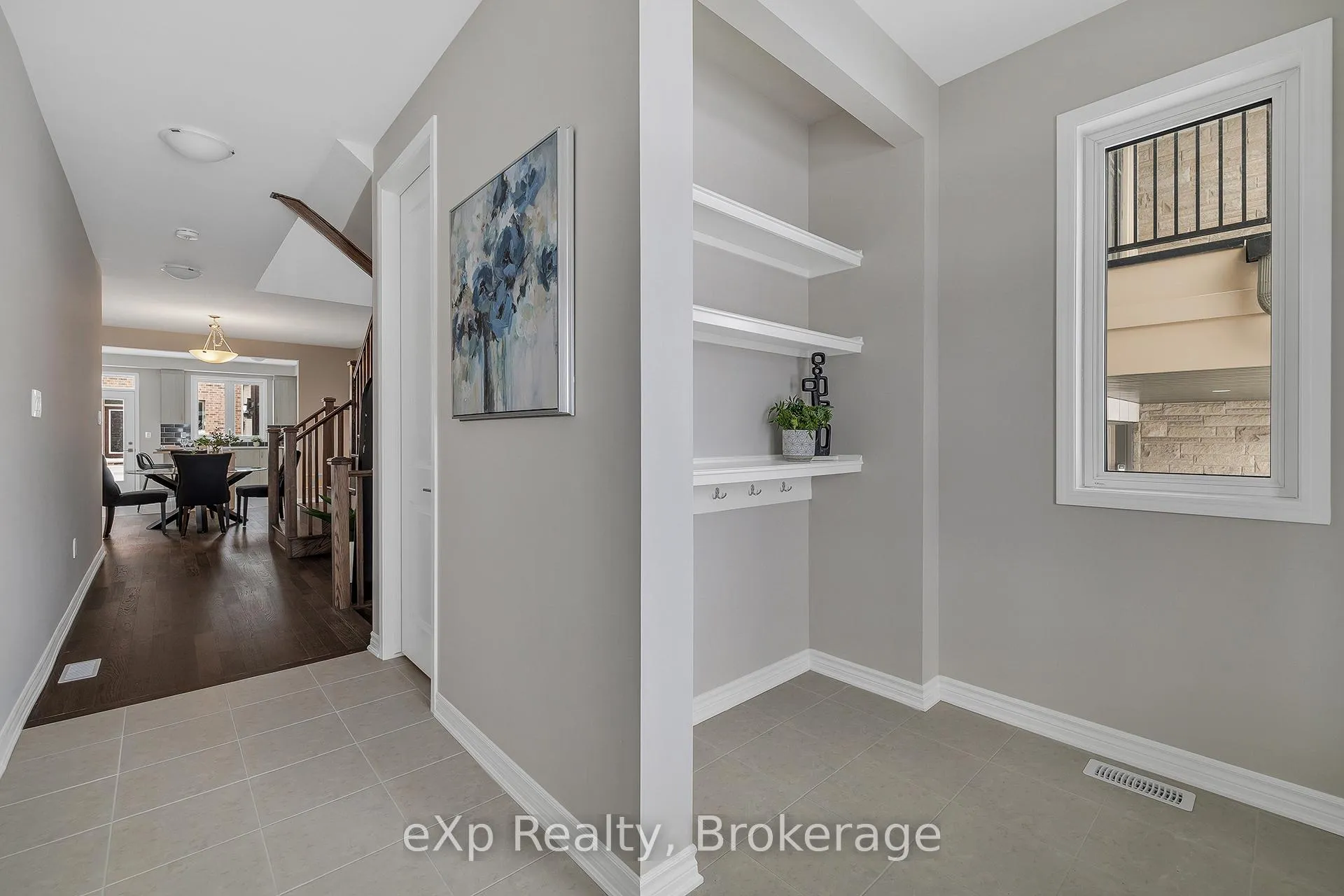 Photo 2 of 1361 Whitlock Avenue, Milton, Bowes — HOMEH