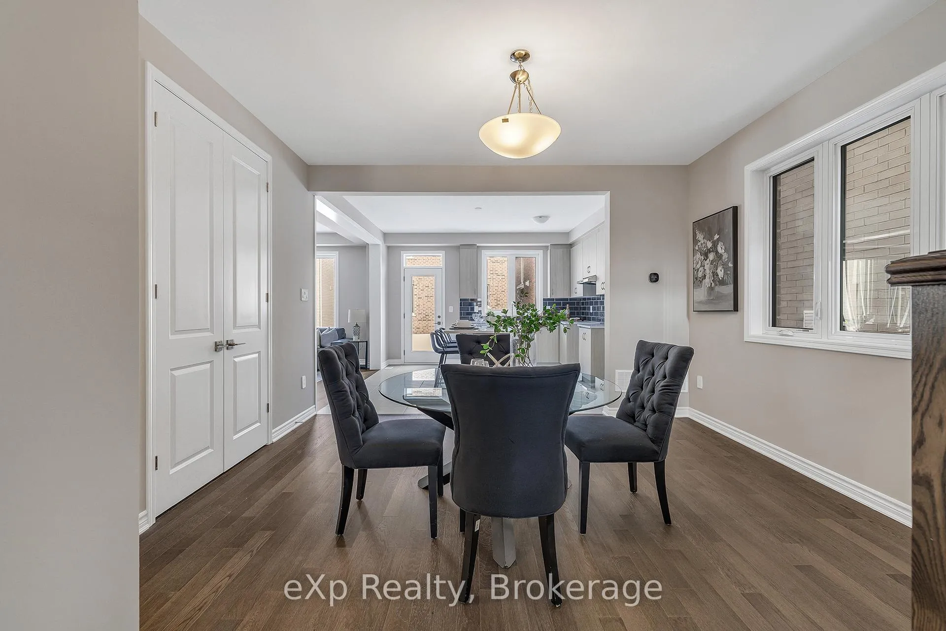 Photo 6 of 1361 Whitlock Avenue, Milton, Bowes — HOMEH
