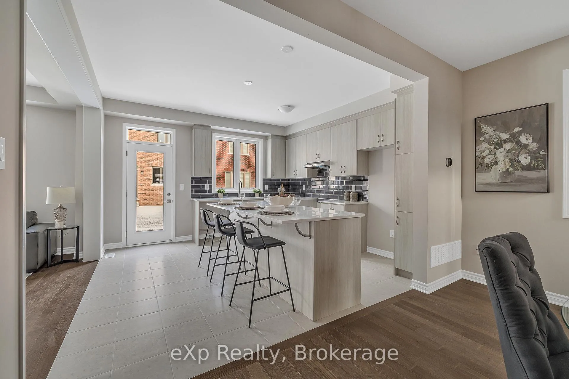 Photo 9 of 1361 Whitlock Avenue, Milton, Bowes — HOMEH